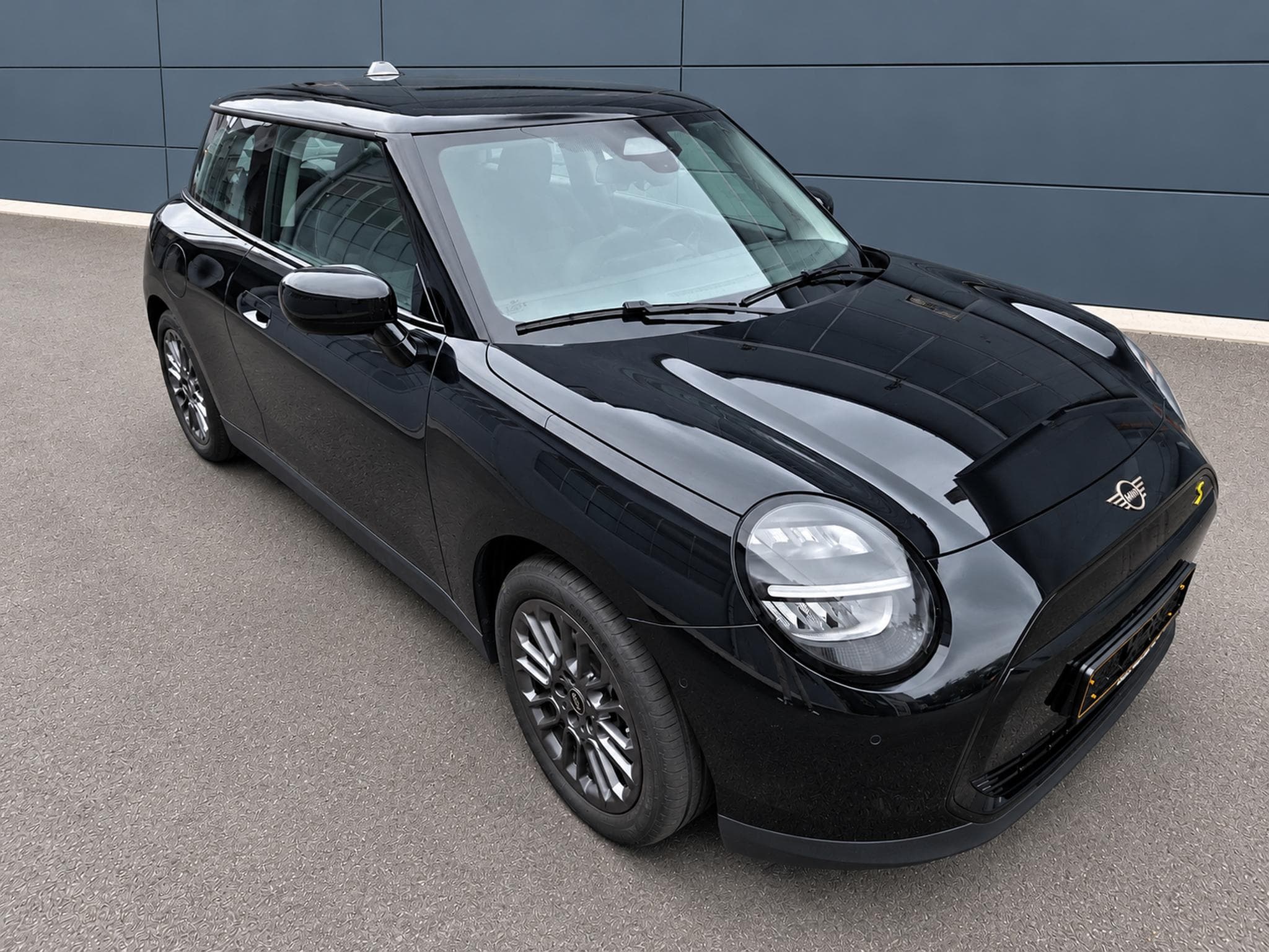 Mini Cooper SE 218cv 54kwh Essentiel (2024) - Photo 3