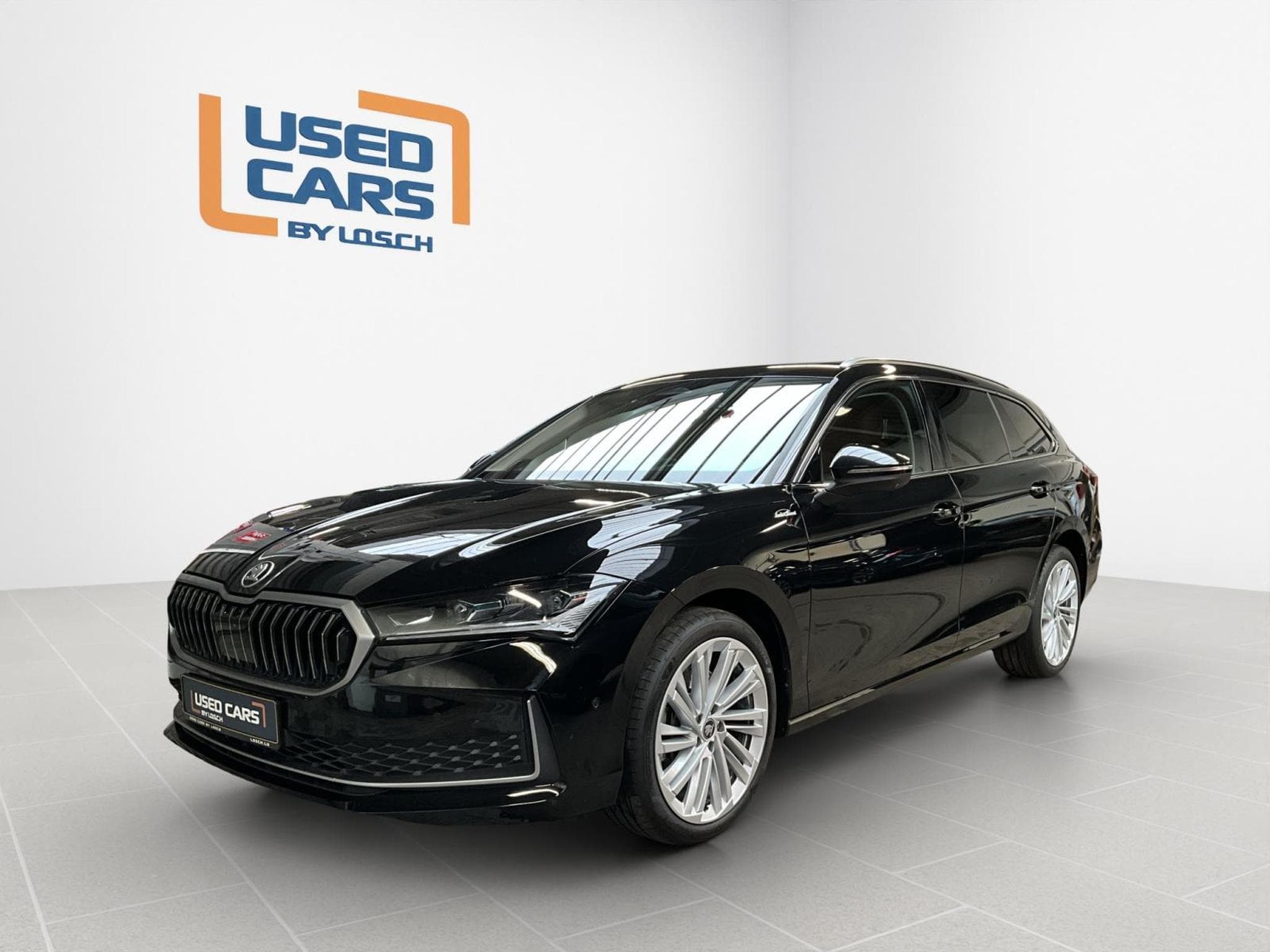 Skoda Superb L&K+DSG+4x4+Pano+AHK+Stand-H. (2025) - Photo 4