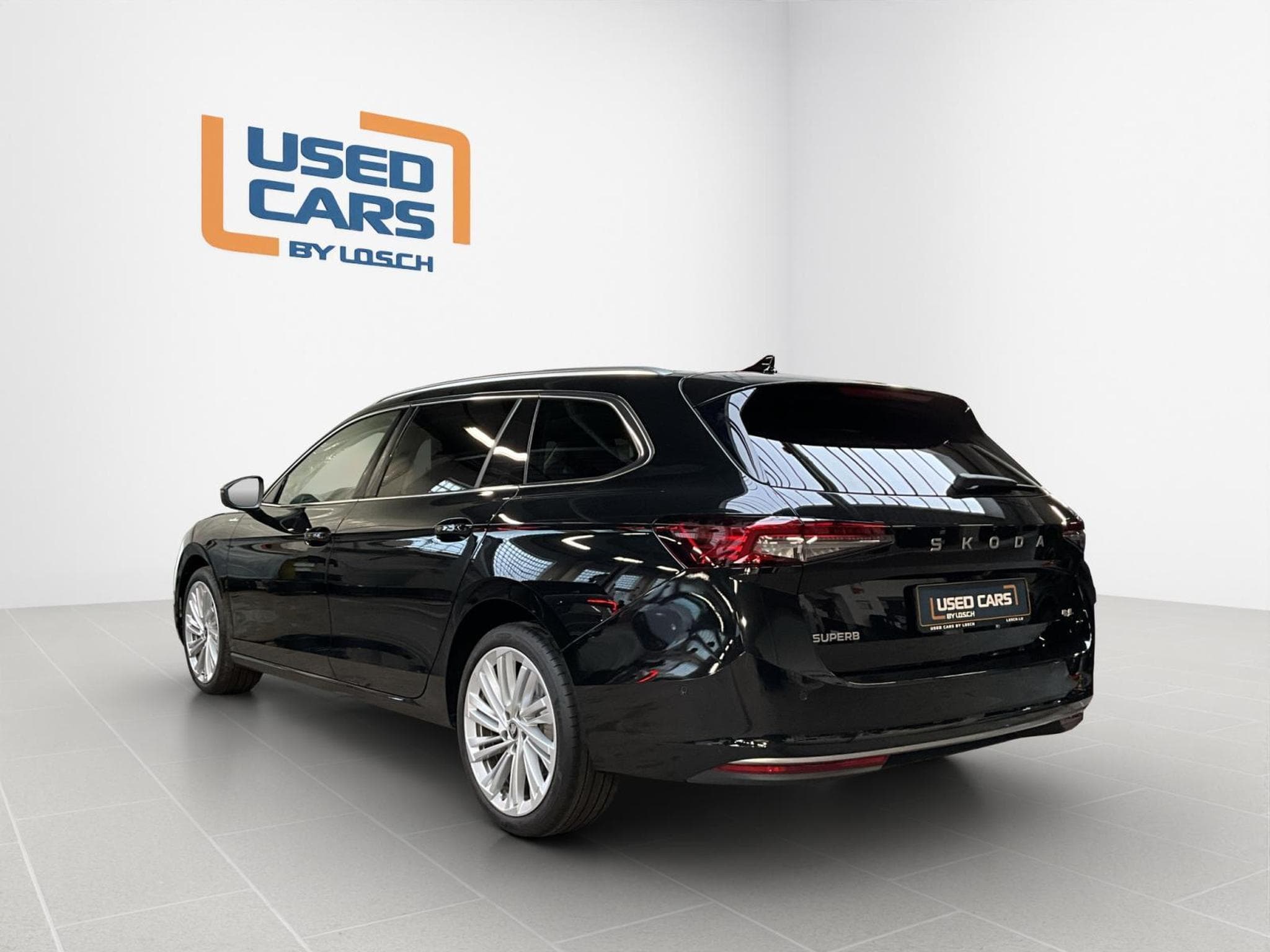 Skoda Superb L&K+DSG+4x4+Pano+AHK+Stand-H. (2025) - Photo 5