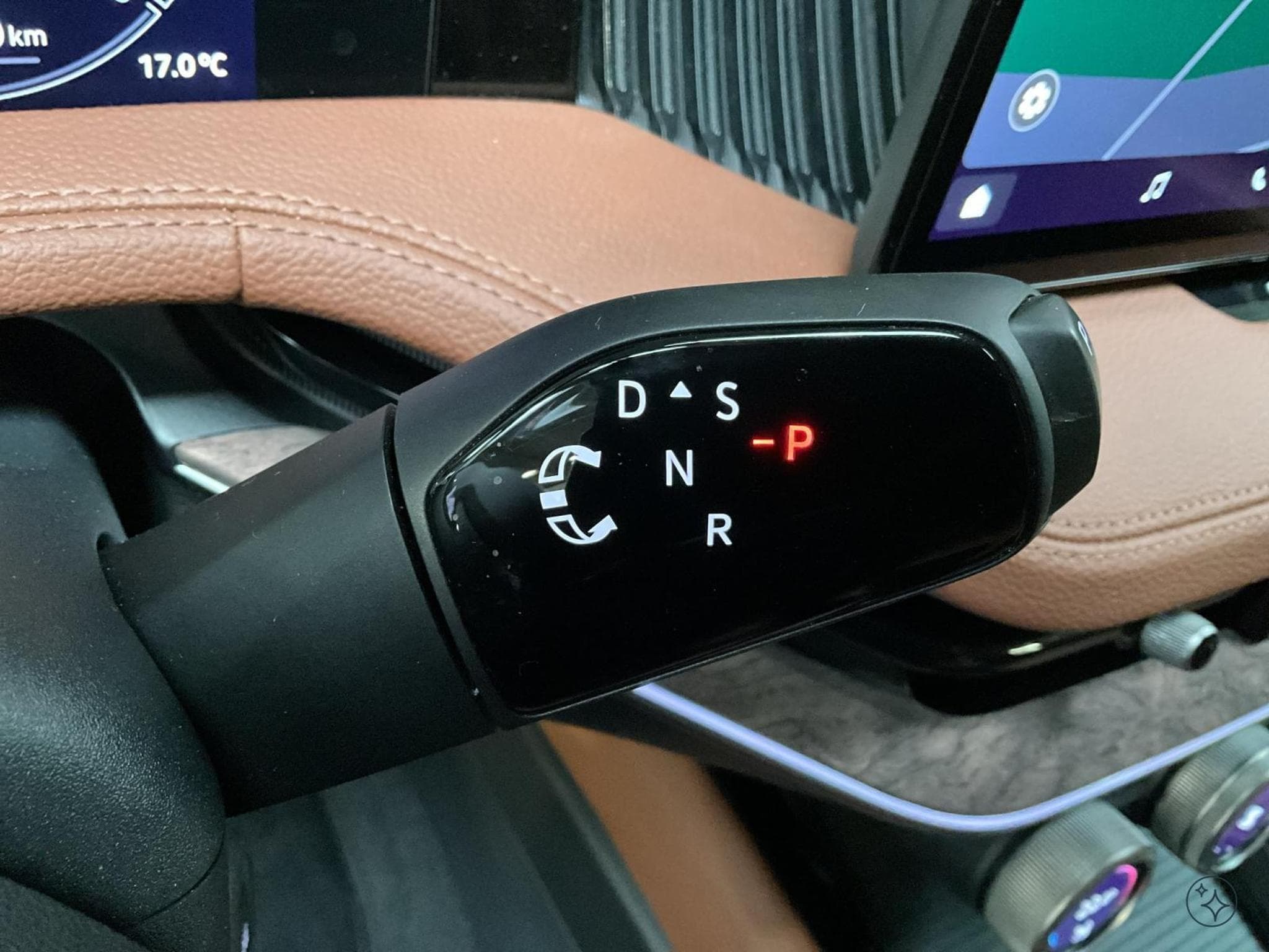 Skoda Superb L&K+DSG+4x4+Pano+AHK+Stand-H. (2025) - Photo 12