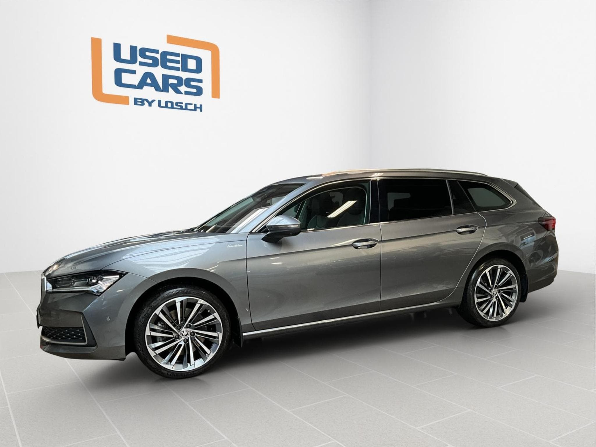 Skoda Superb L&K+DSG+4x4+Stand-Heizung+LM19+AHK+P.Launch+Pano+Led (2024) - Photo 4