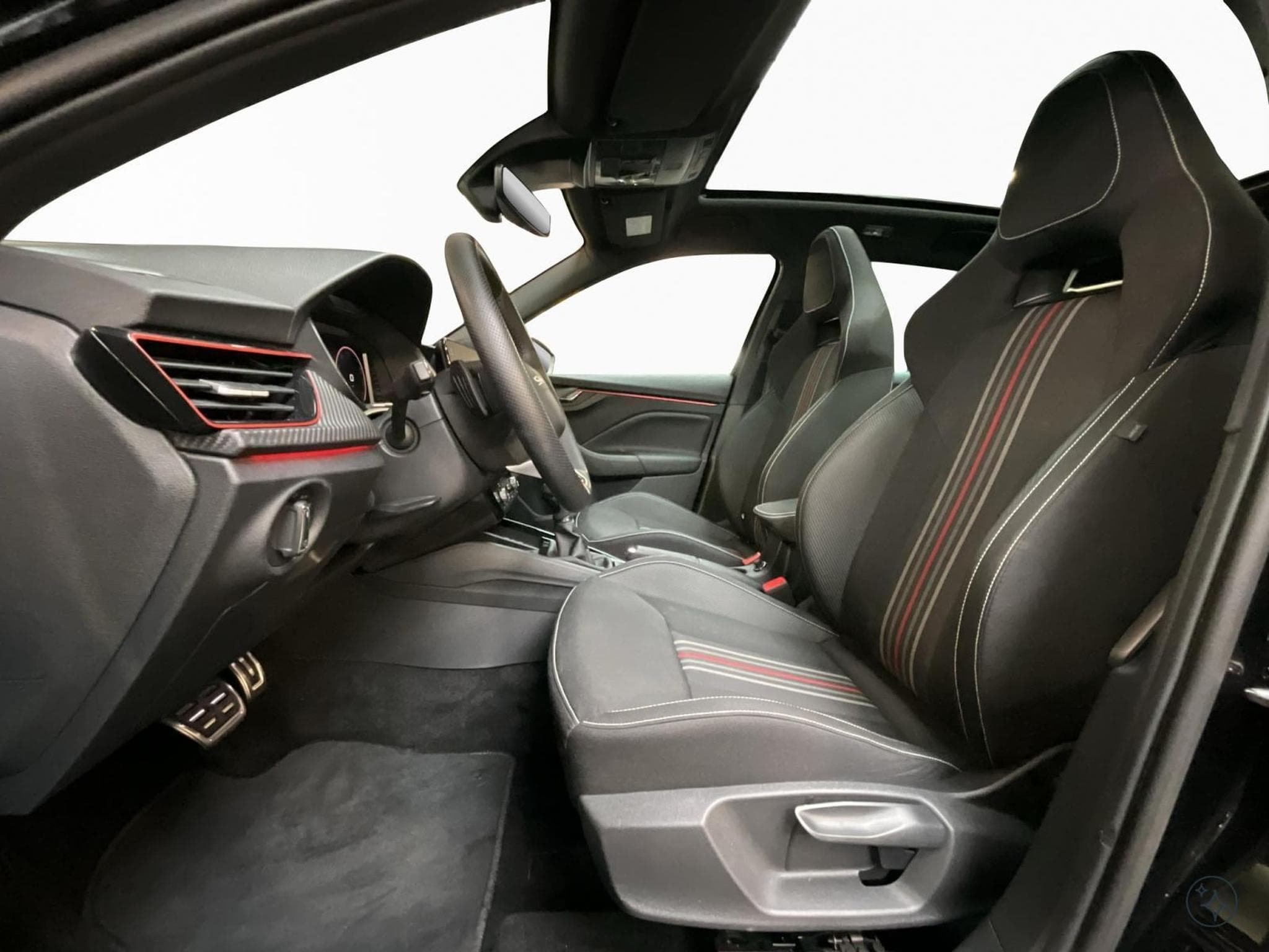 Skoda Kamiq Monte-Carlo+DSG+P.Drive+Led+Navi+DAB+Pano (2025) - Photo 9