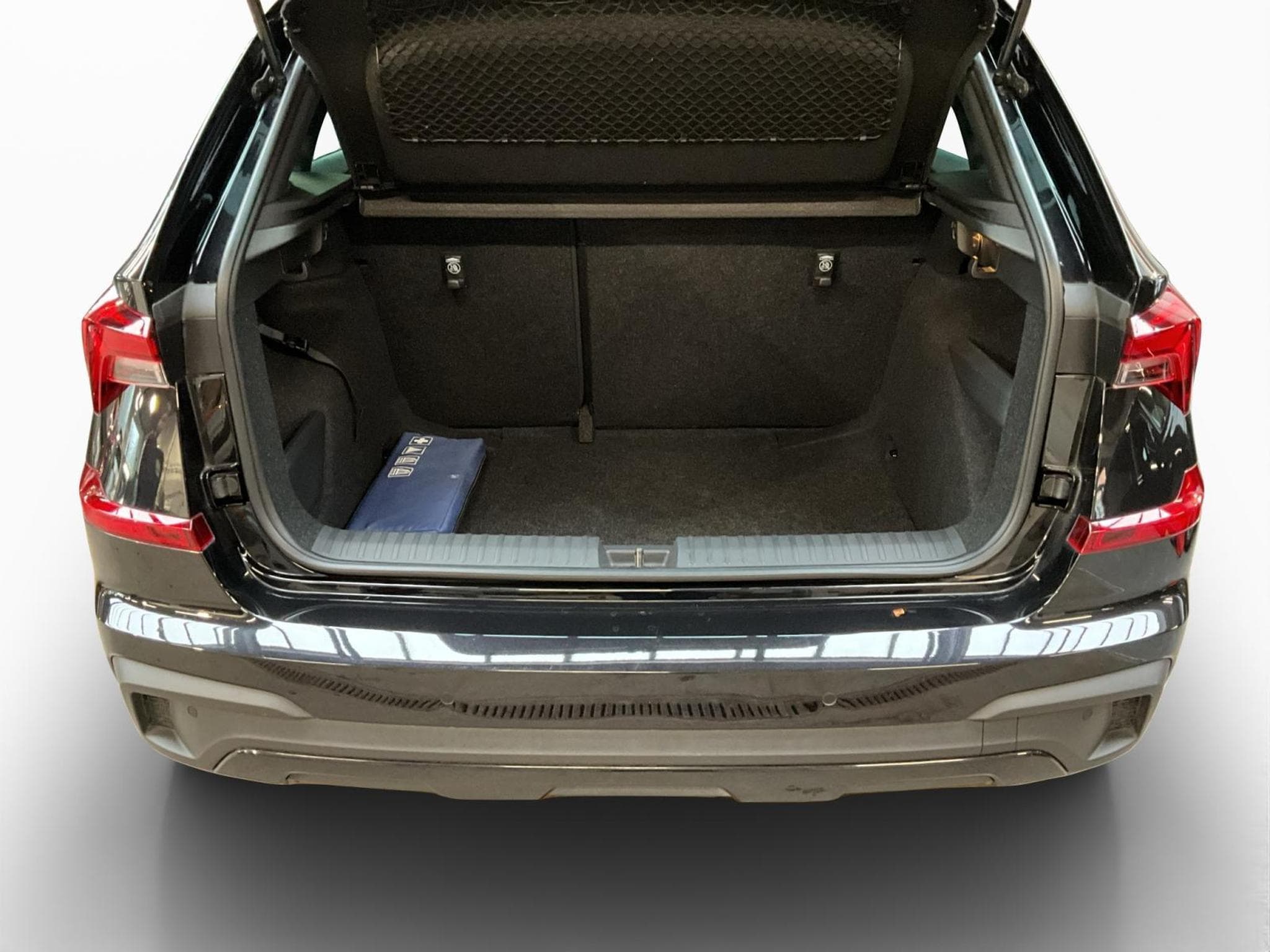 Skoda Kamiq Monte-Carlo+DSG+P.Drive+Led+Navi+DAB+Pano (2025) - Photo 17