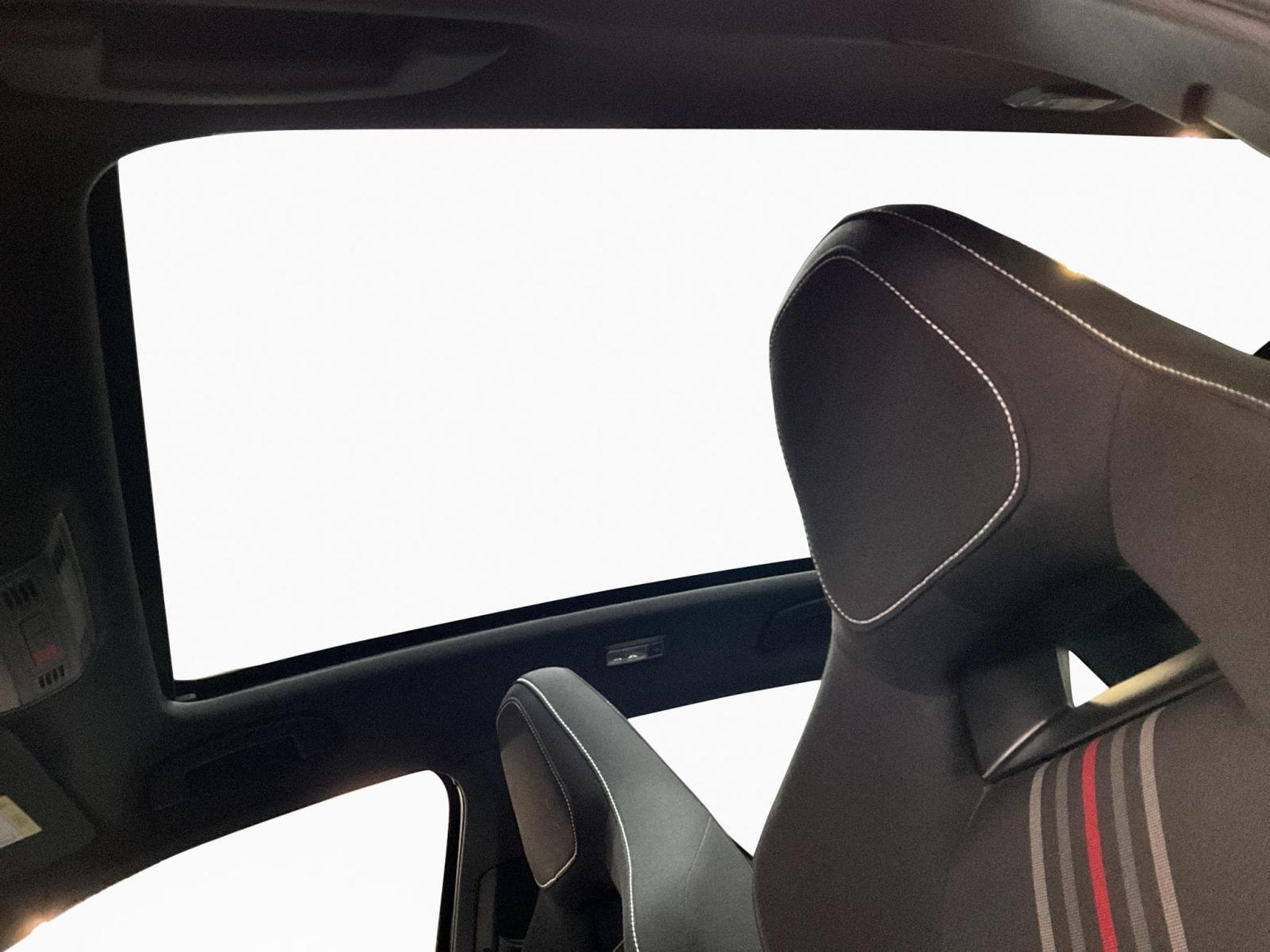 Skoda Kamiq Monte-Carlo+DSG+P.Drive+Led+Navi+DAB+Pano (2025) - Photo 15