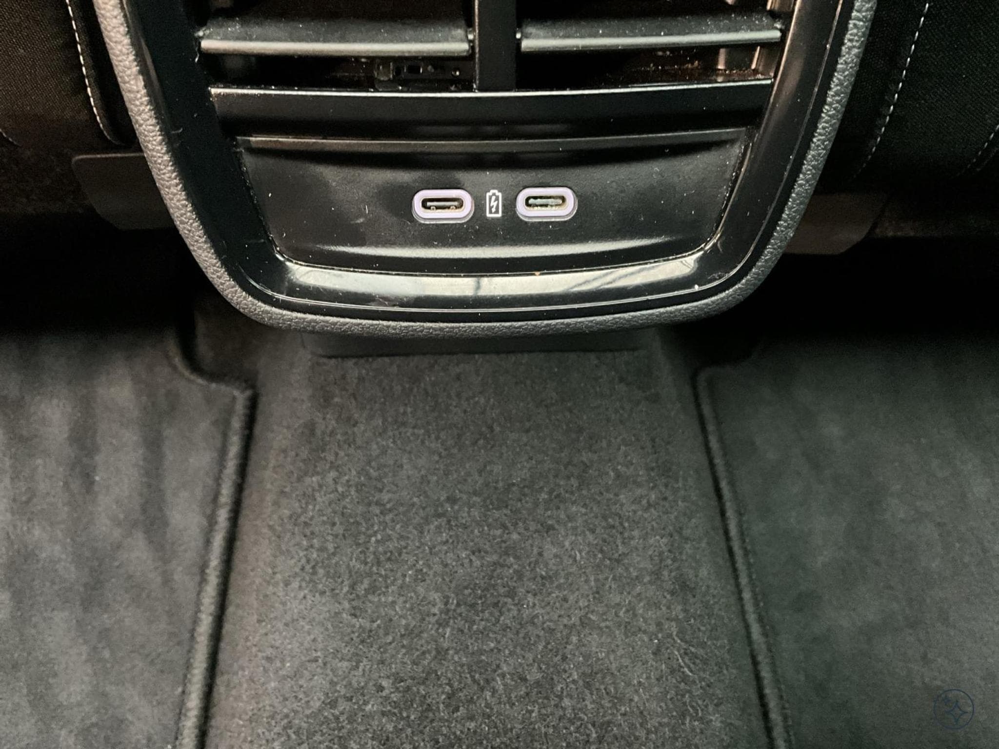 Skoda Kamiq Monte-Carlo+DSG+P.Drive+Led+Navi+DAB+Pano (2025) - Photo 21