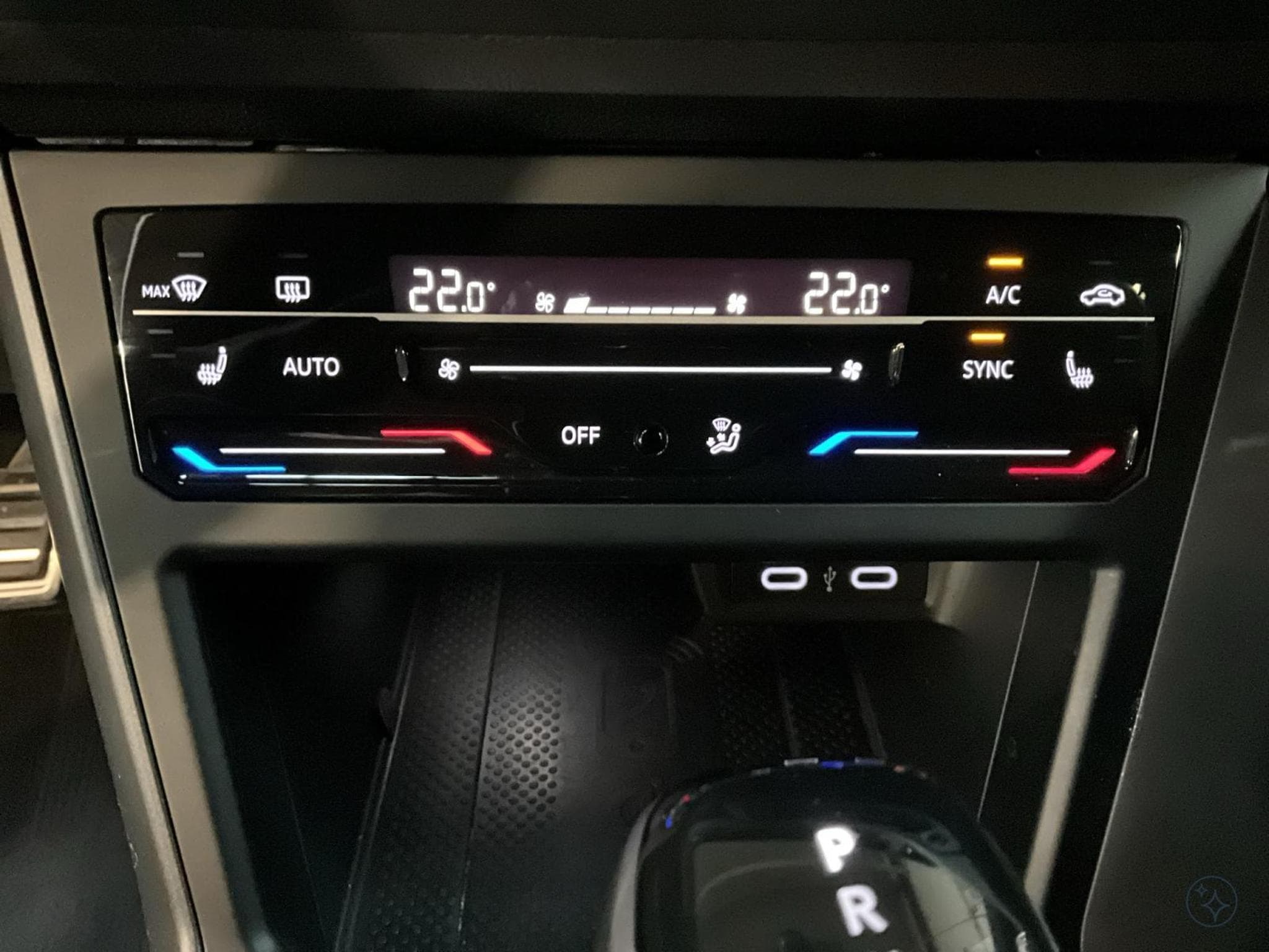 VW Taigo R-Line+DSG+P.Technik+Matrix-LED+IQ-Drive (2022) - Foto 19