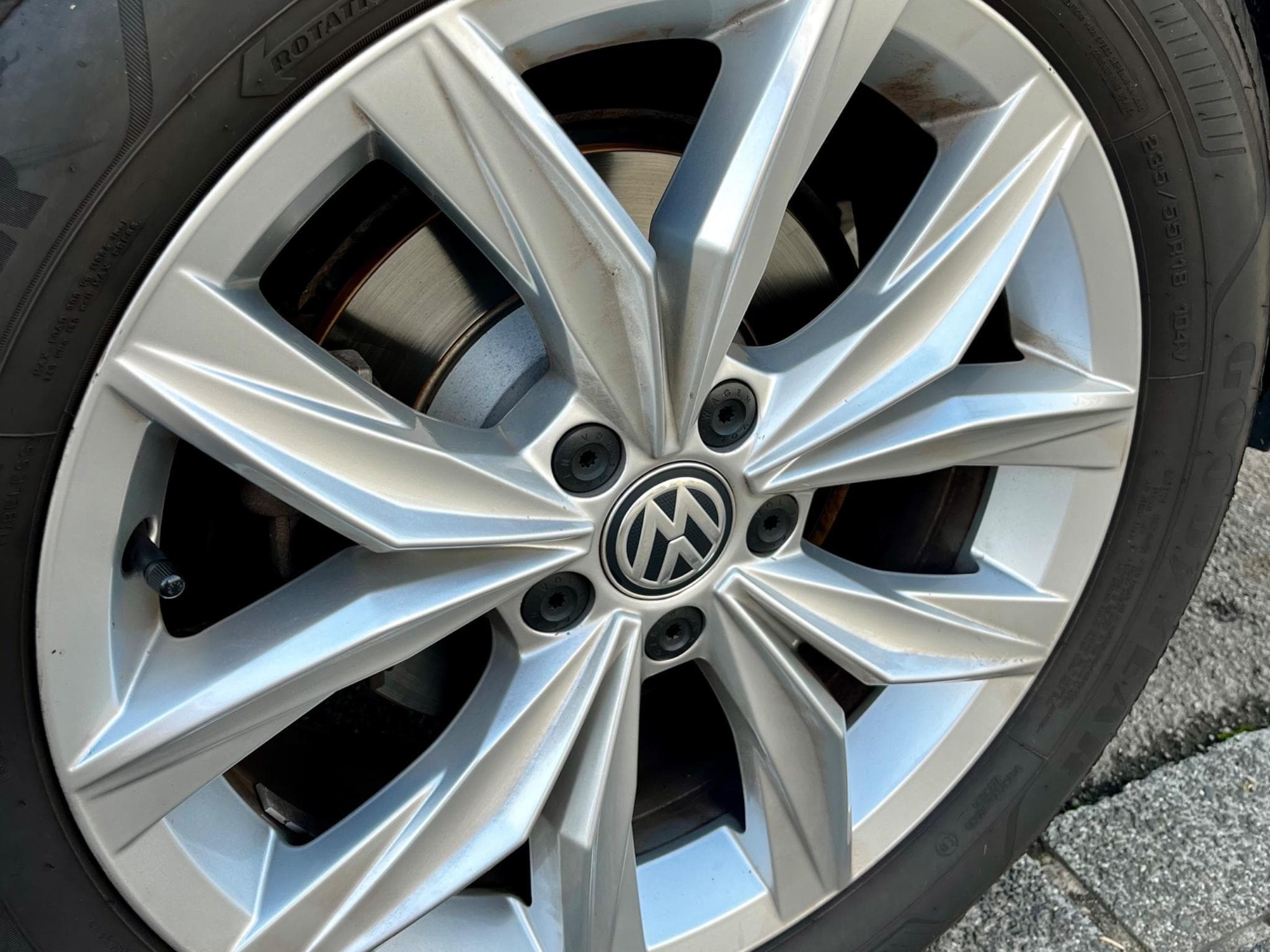 VW Tiguan 4Motion (2018) - Photo 10