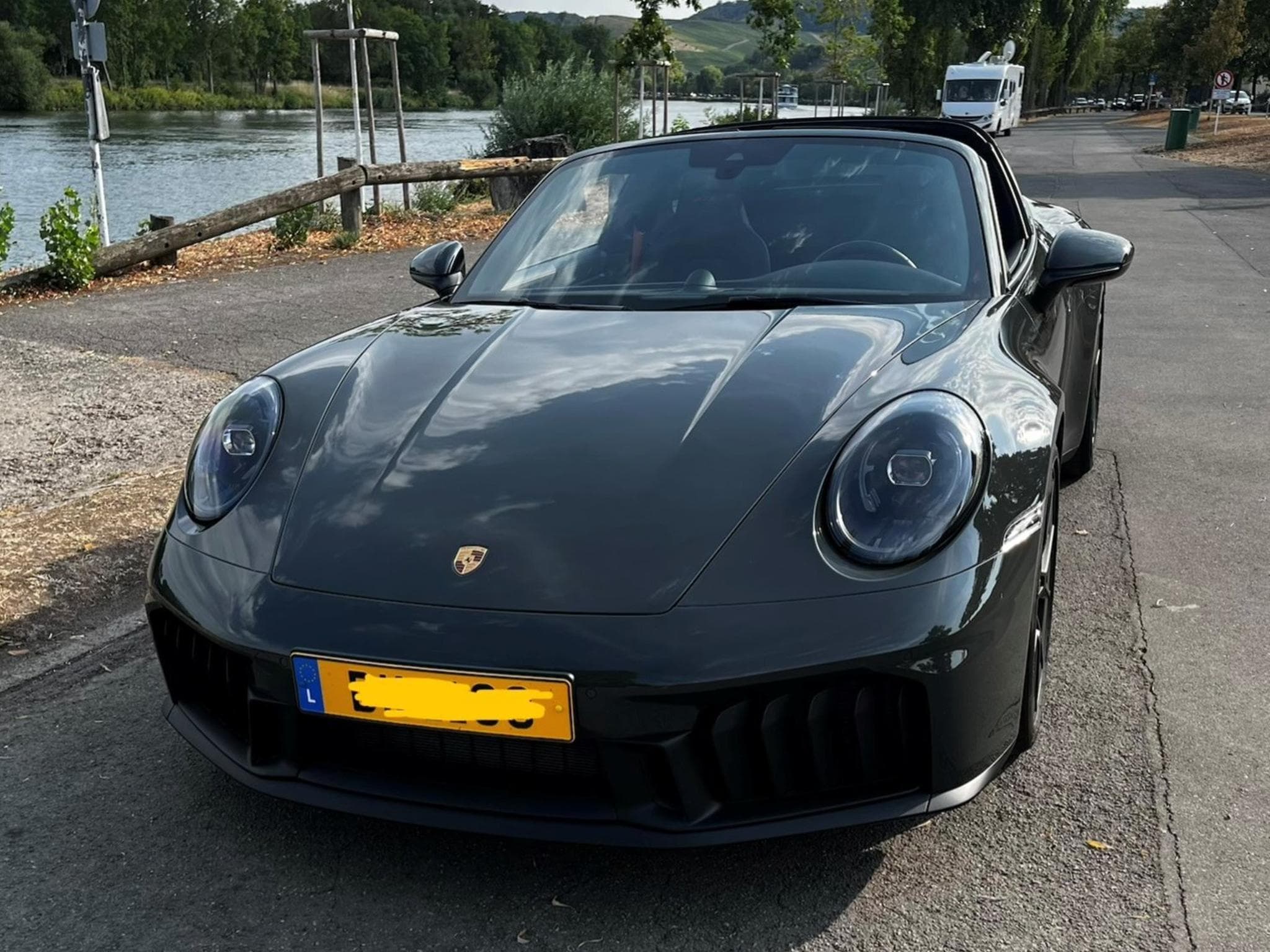 Porsche 911 Targa 4 GTS 992.2 (2001) - Photo 7