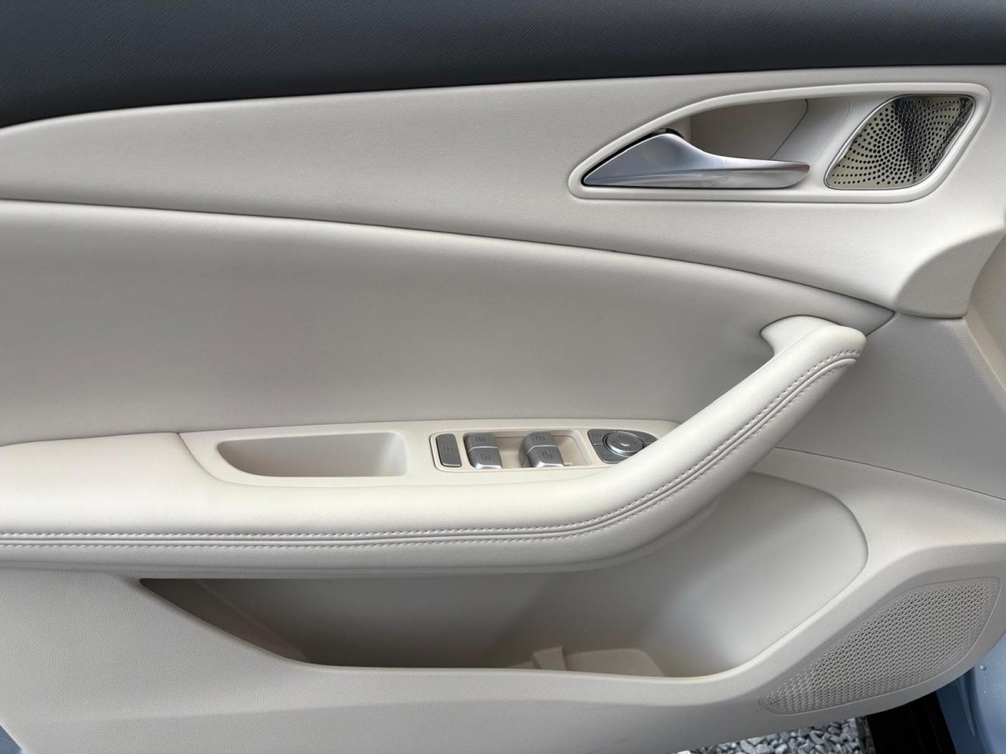 Forthing S7 S7 REEV FULL OPTIONS (2026) - Photo 9