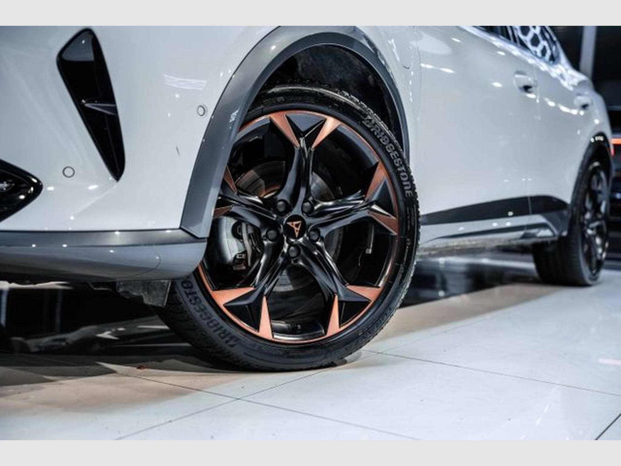 Cupra Formentor Formentor 1.4 TSI e-Hybrid LED NAVI RFK 19Z ACC (2024) - Foto 3