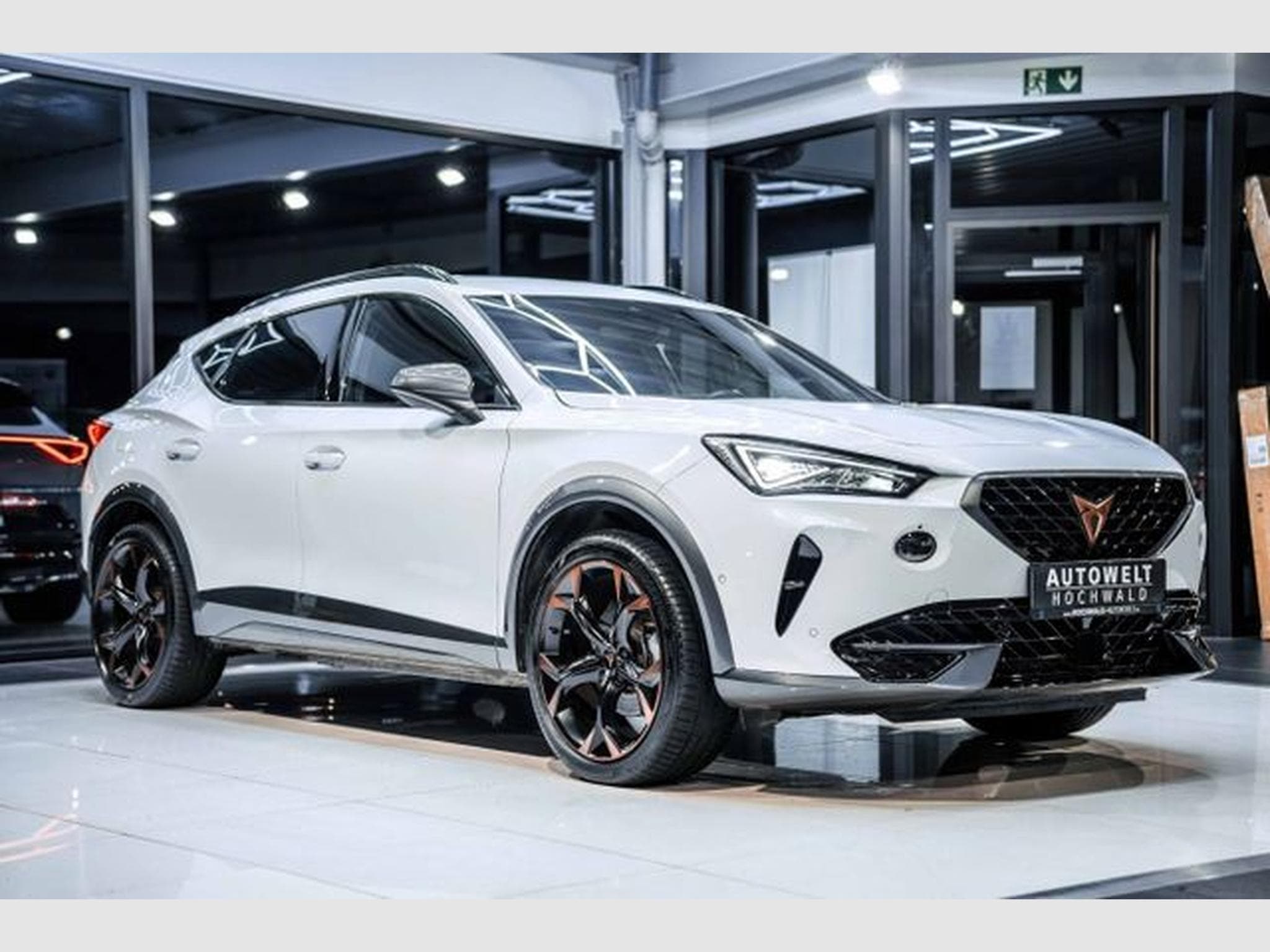 Cupra Formentor Formentor 1.4 TSI e-Hybrid LED NAVI RFK 19Z ACC (2024) - Foto 6