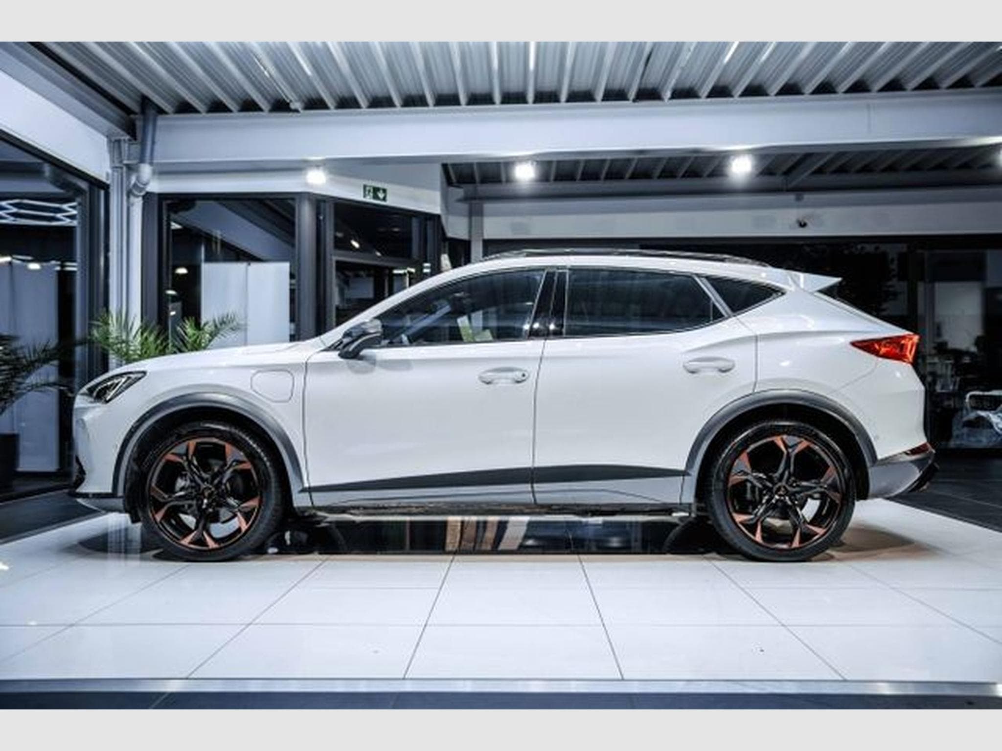 Cupra Formentor Formentor 1.4 TSI e-Hybrid LED NAVI RFK 19Z ACC (2024) - Foto 10