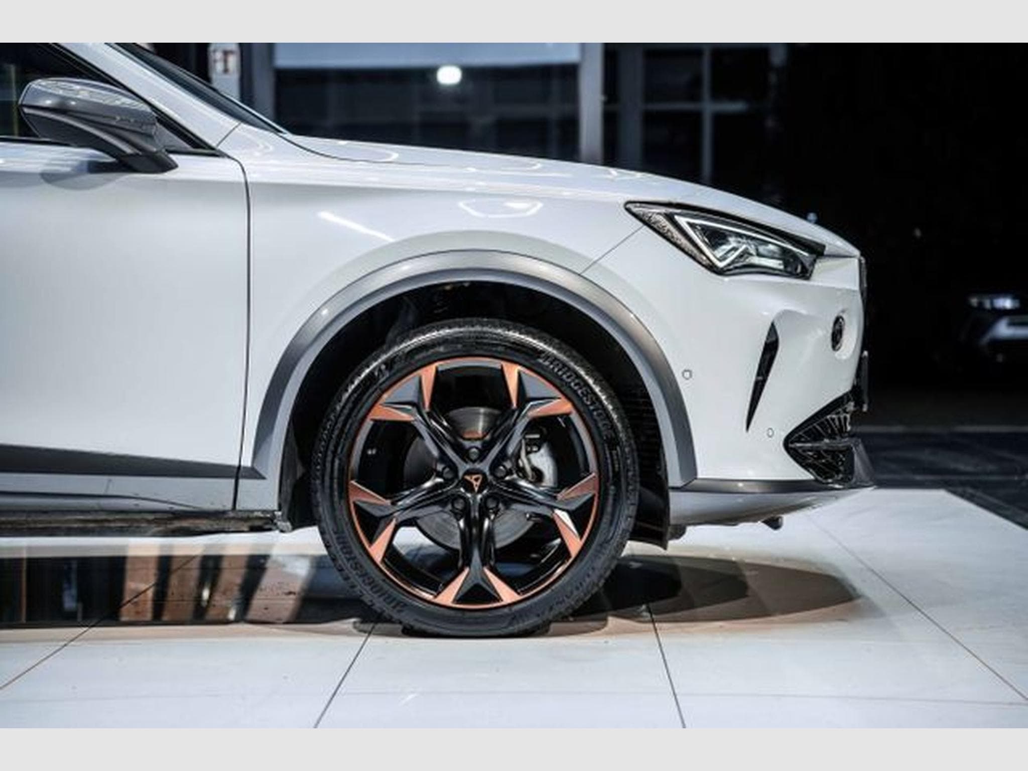 Cupra Formentor Formentor 1.4 TSI e-Hybrid LED NAVI RFK 19Z ACC (2024) - Foto 9