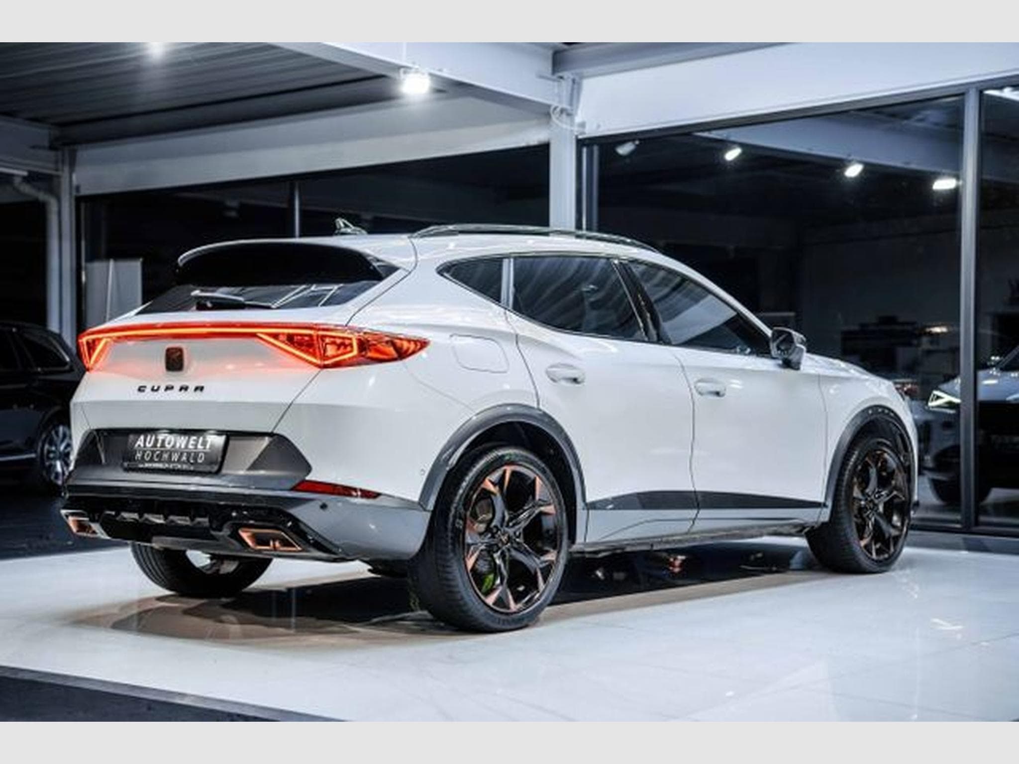 Cupra Formentor Formentor 1.4 TSI e-Hybrid LED NAVI RFK 19Z ACC (2024) - Foto 13