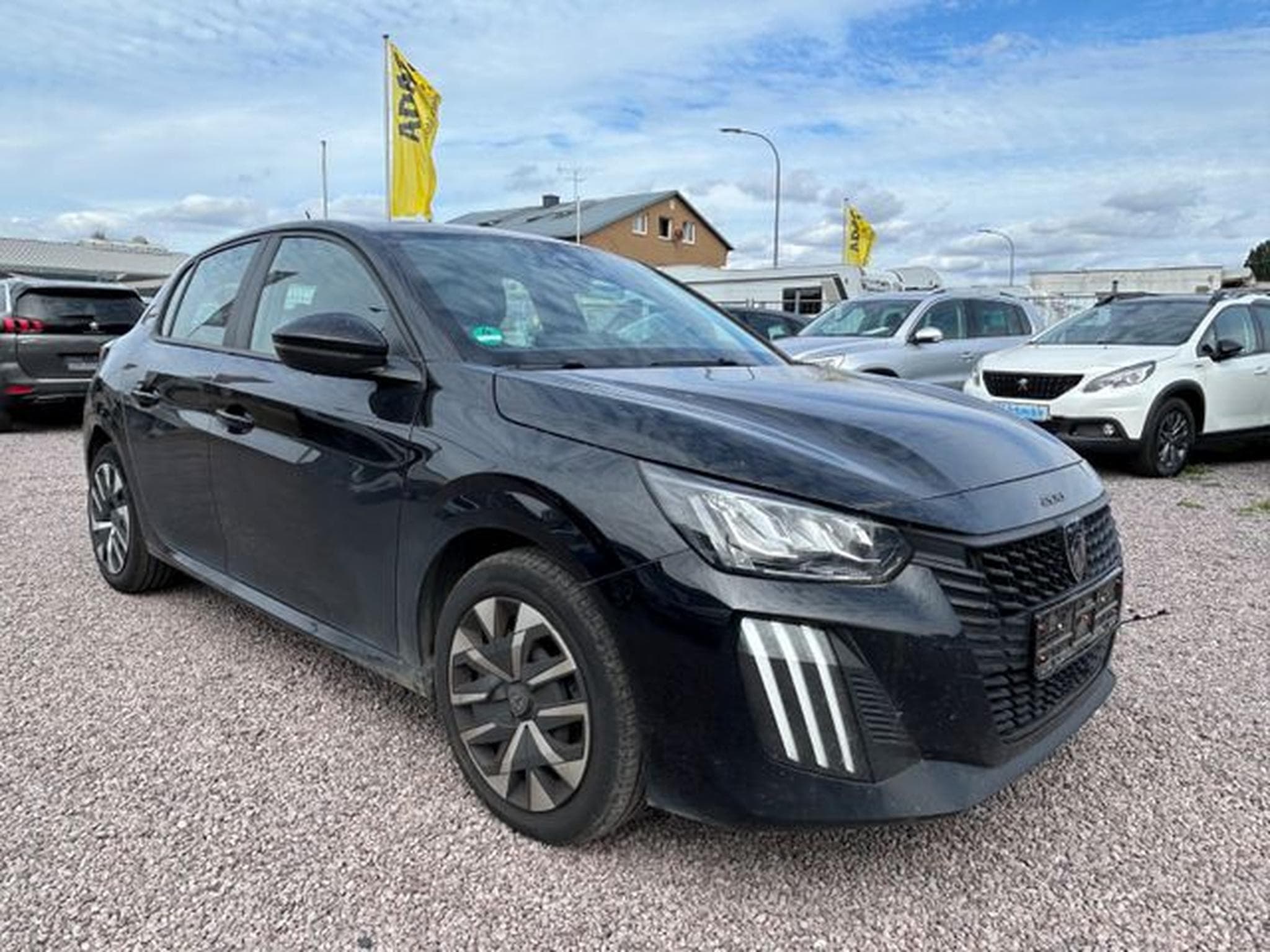 Peugeot 208 208 Style *Seitenschaden* (2025) - Photo 3