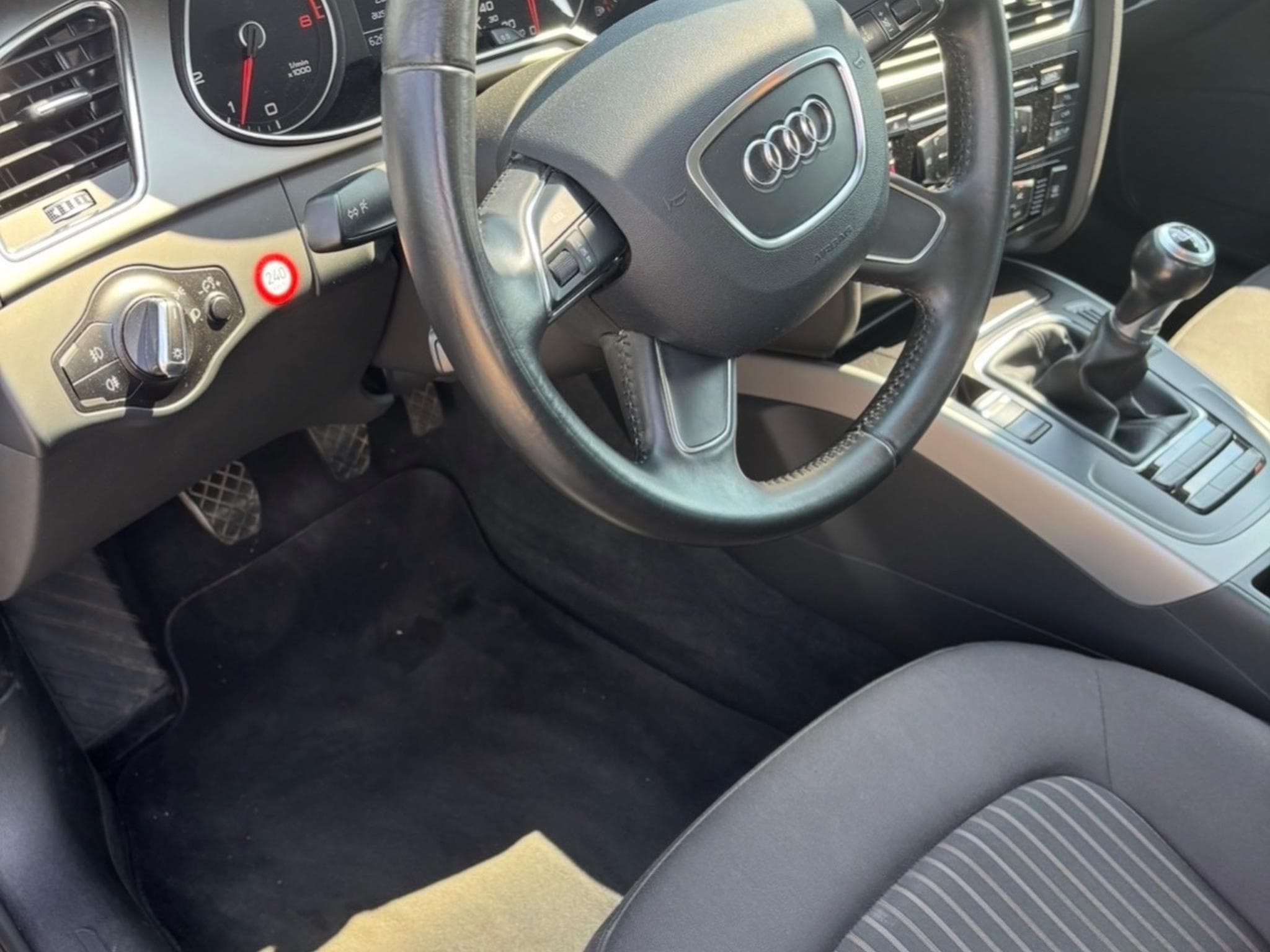 Audi A4 (2012) - Foto 6