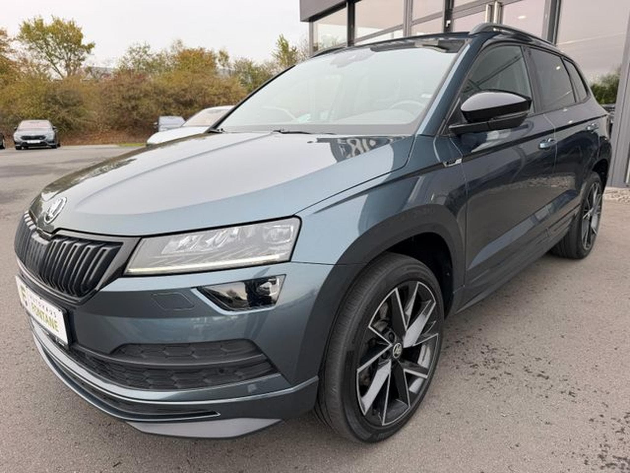 Skoda Karoq Karoq 2,0TDi Sportline 4x4 Leder AHK Standhz ACC (2020) - Foto 2