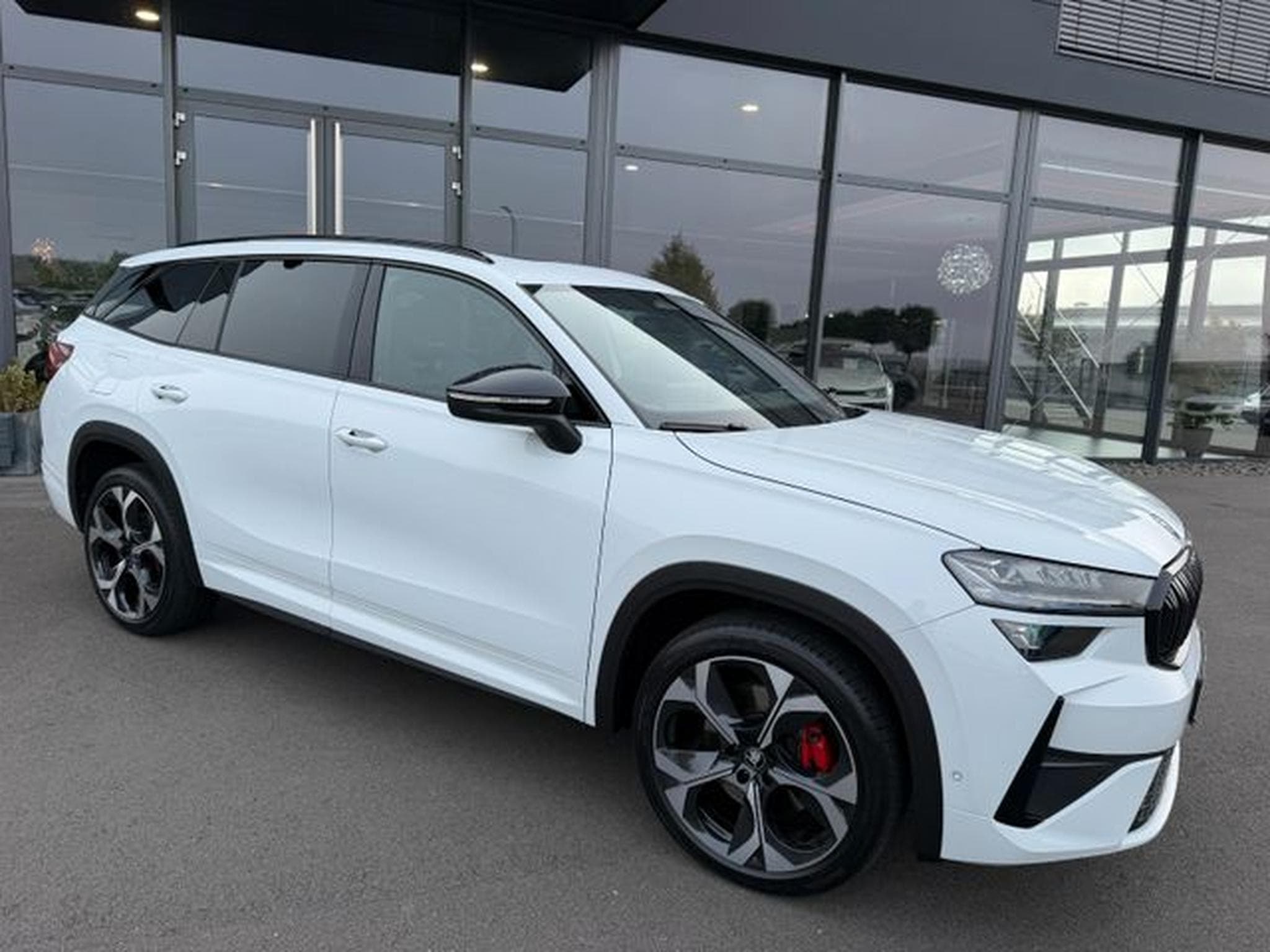 Skoda Kodiaq Kodiaq 2.0TSI 4x4 RS AHK Pano Standhz Canton 360 (2025) - Foto 5