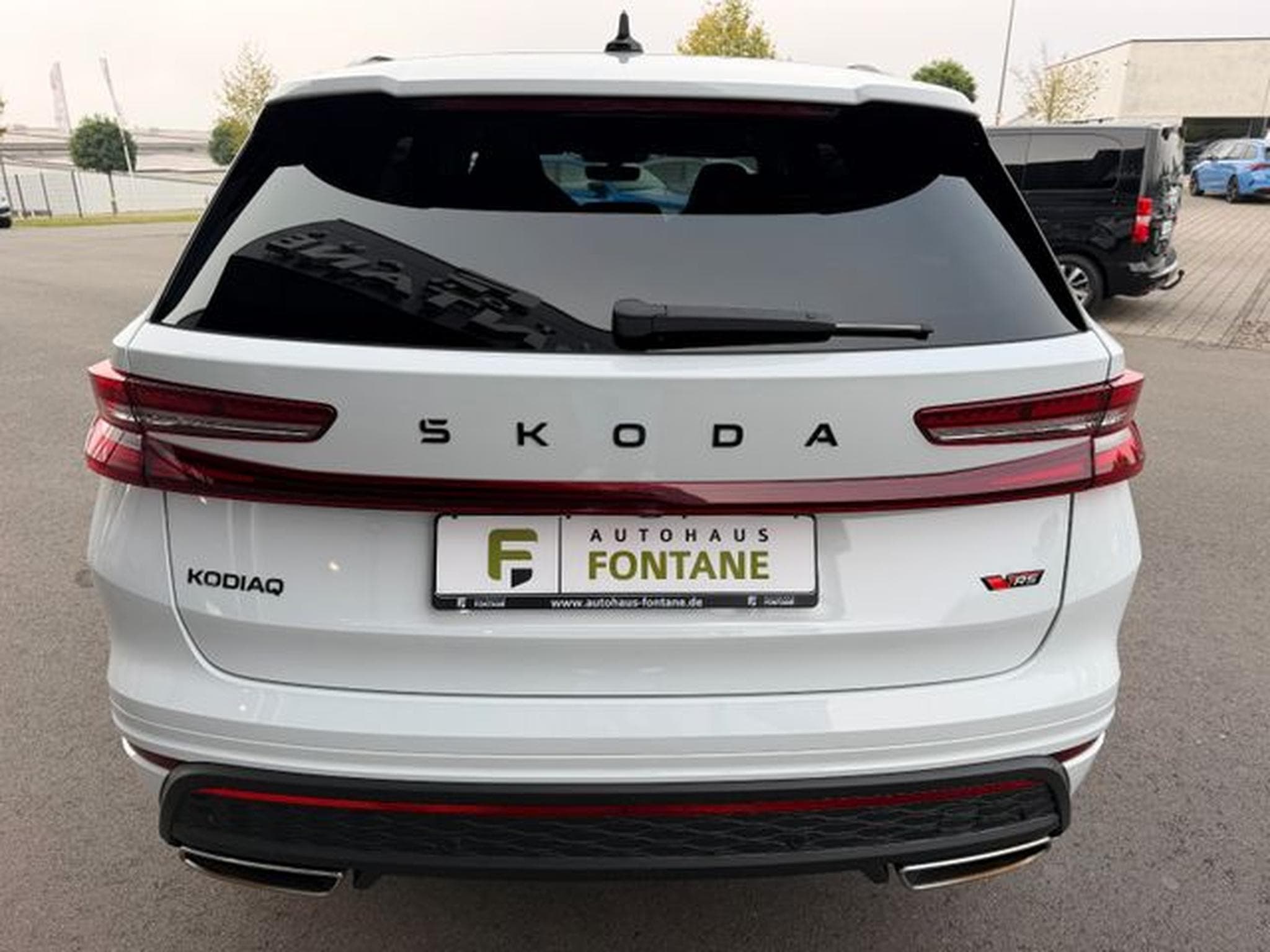 Skoda Kodiaq Kodiaq 2.0TSI 4x4 RS AHK Pano Standhz Canton 360 (2025) - Foto 8