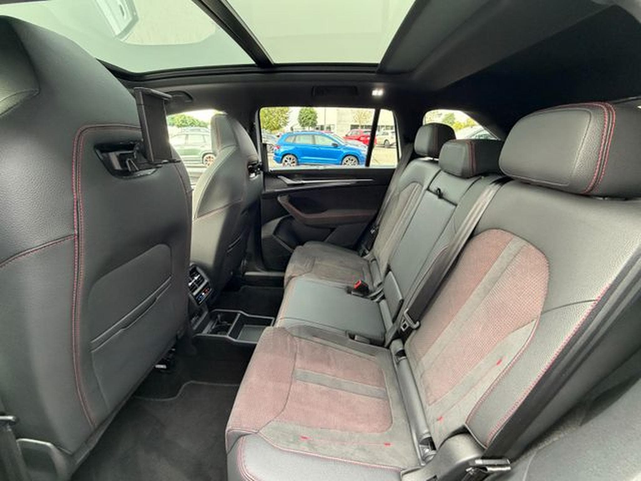 Skoda Kodiaq Kodiaq 2.0TSI 4x4 RS AHK Pano Standhz Canton 360 (2025) - Foto 15