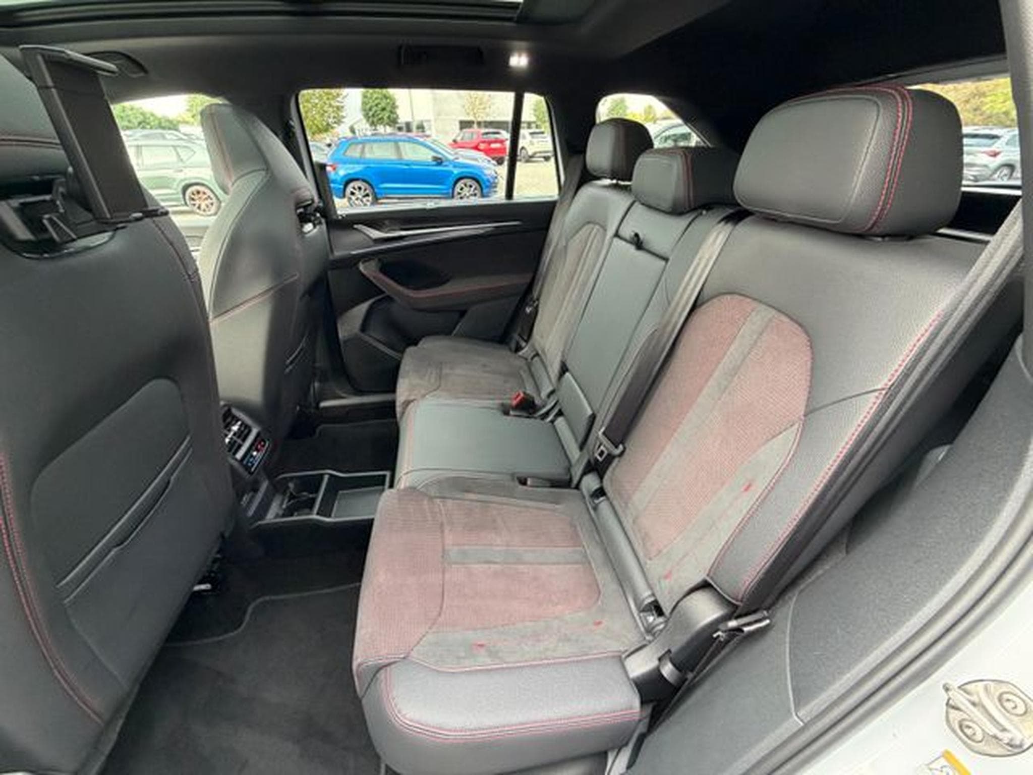 Skoda Kodiaq Kodiaq 2.0TSI 4x4 RS AHK Pano Standhz Canton 360 (2025) - Foto 14