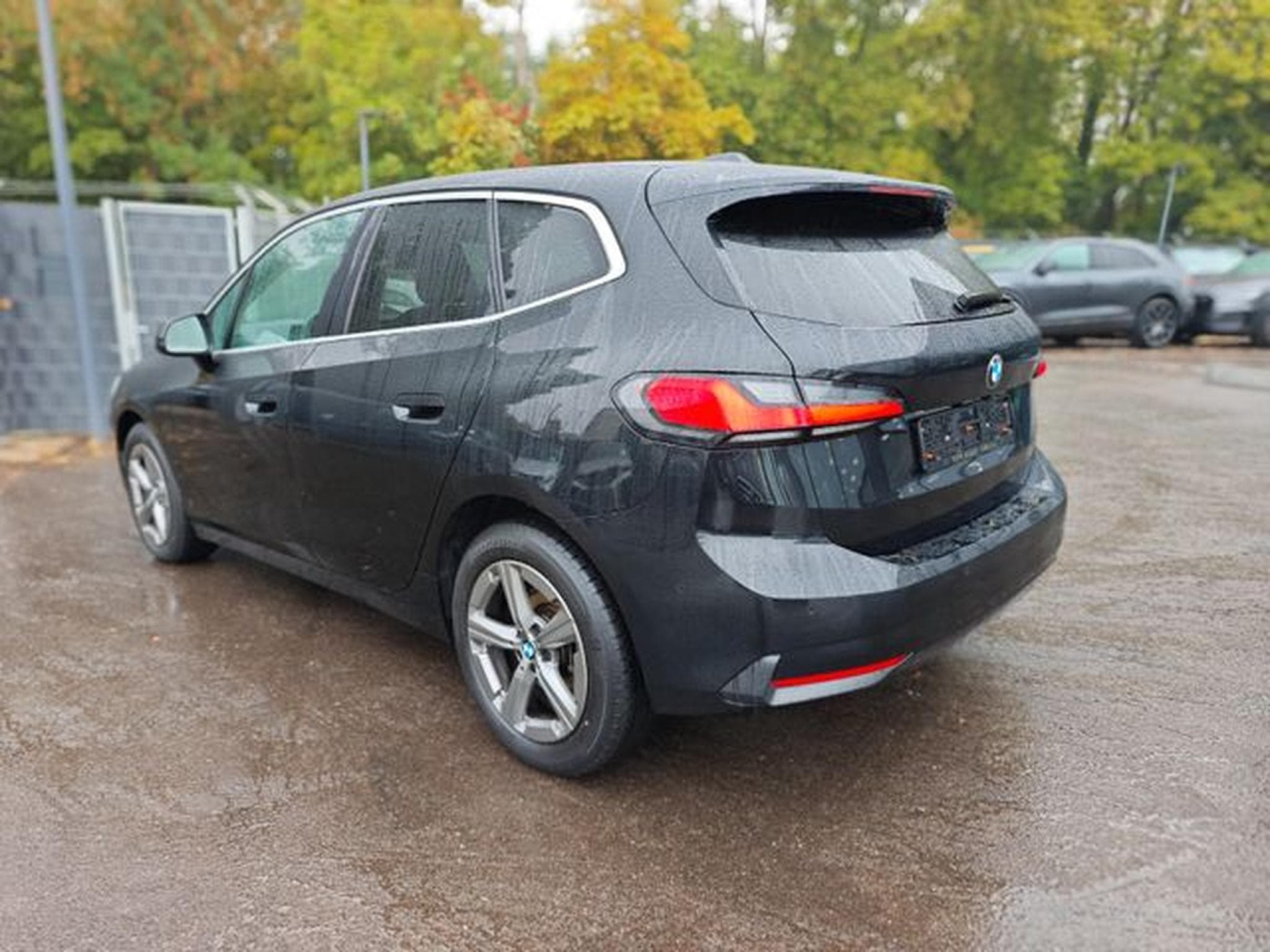 BMW 218 218 i ACTIVE TOURER *AUT*LED*KAM*LEDER*ALU* (2023) - Photo 7