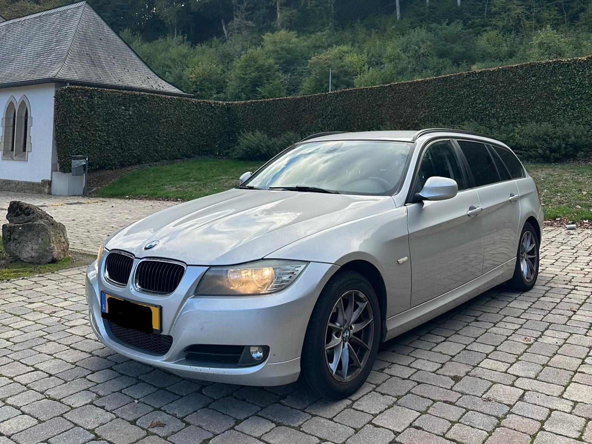 BMW 320 Touring LCI (2011) - Photo 1
