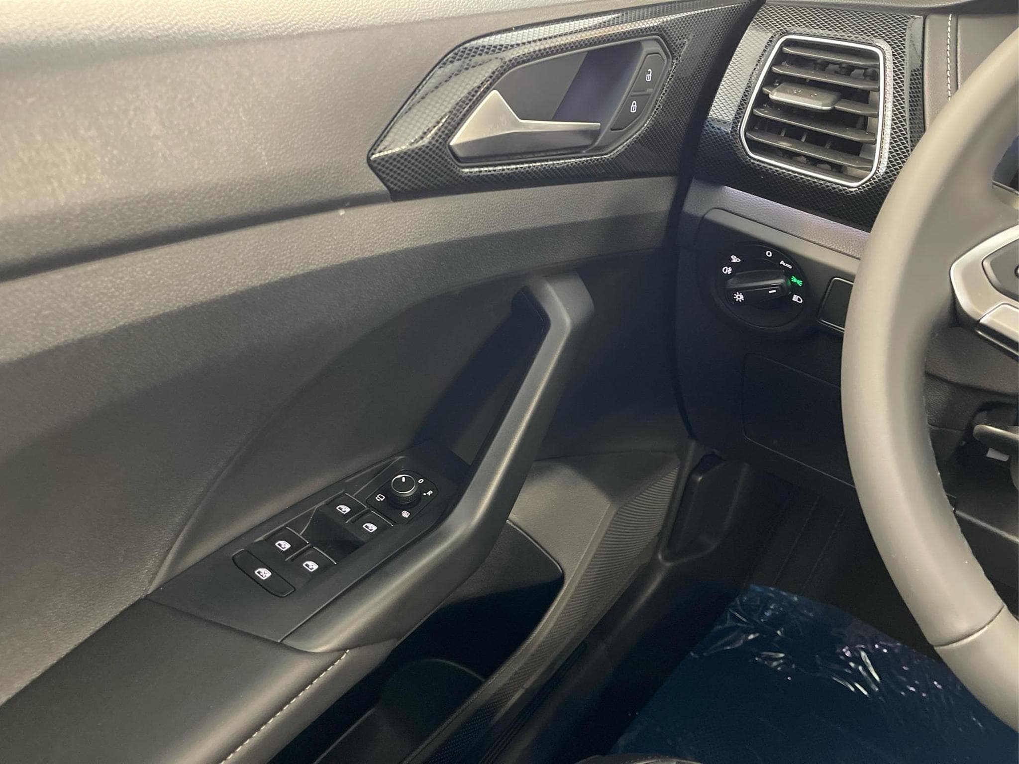 VW T-Cross R-Line (2026) - Foto 10
