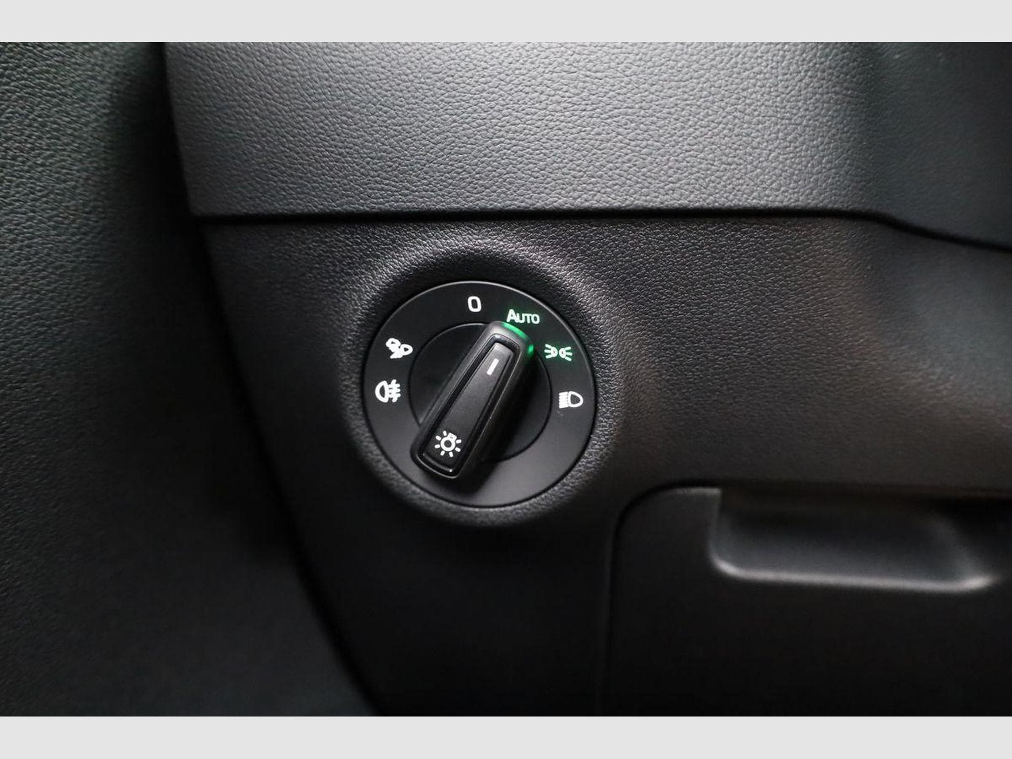 Skoda Karoq Sportline (2026) - Foto 8