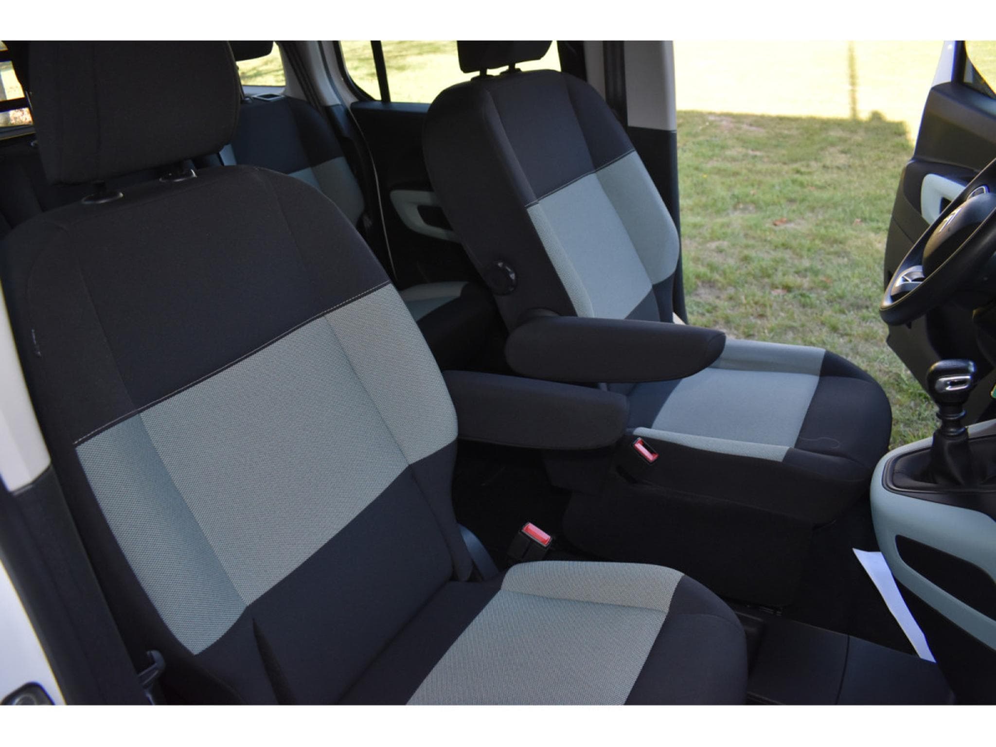 Citroën Berlingo Multispace 110 5 places 41000km Etat neuf (2019) - Photo 16