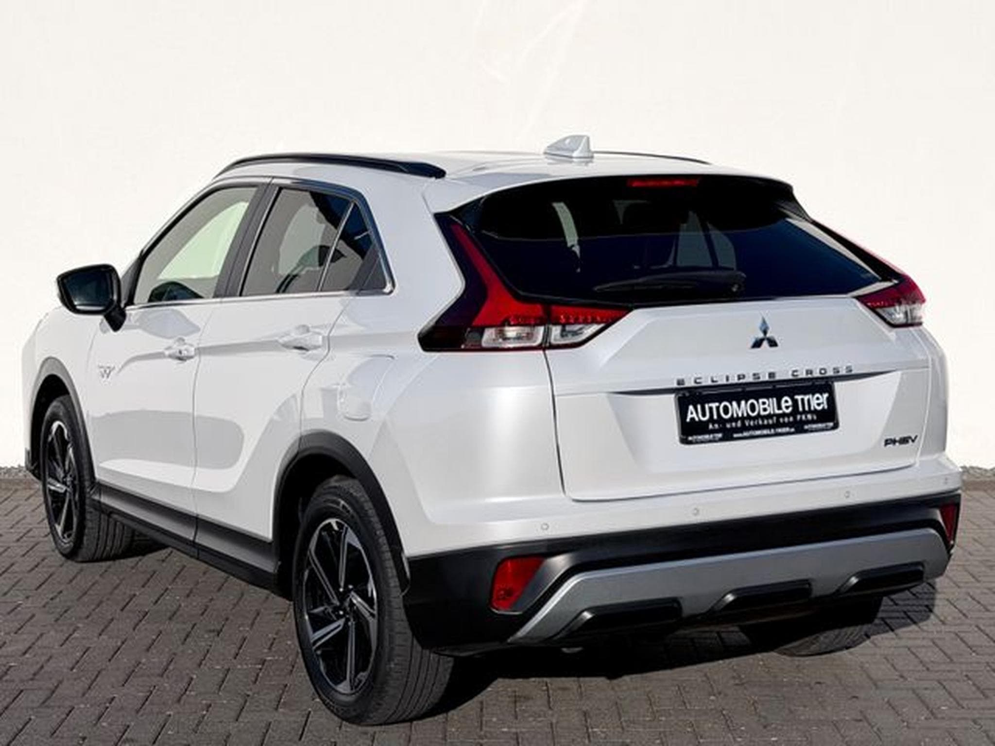 Mitsubishi Eclipse Eclipse Cross Plus 2.4 Hybrid 4WD /NAVI/LED/CAM/ (2022) - Foto 7