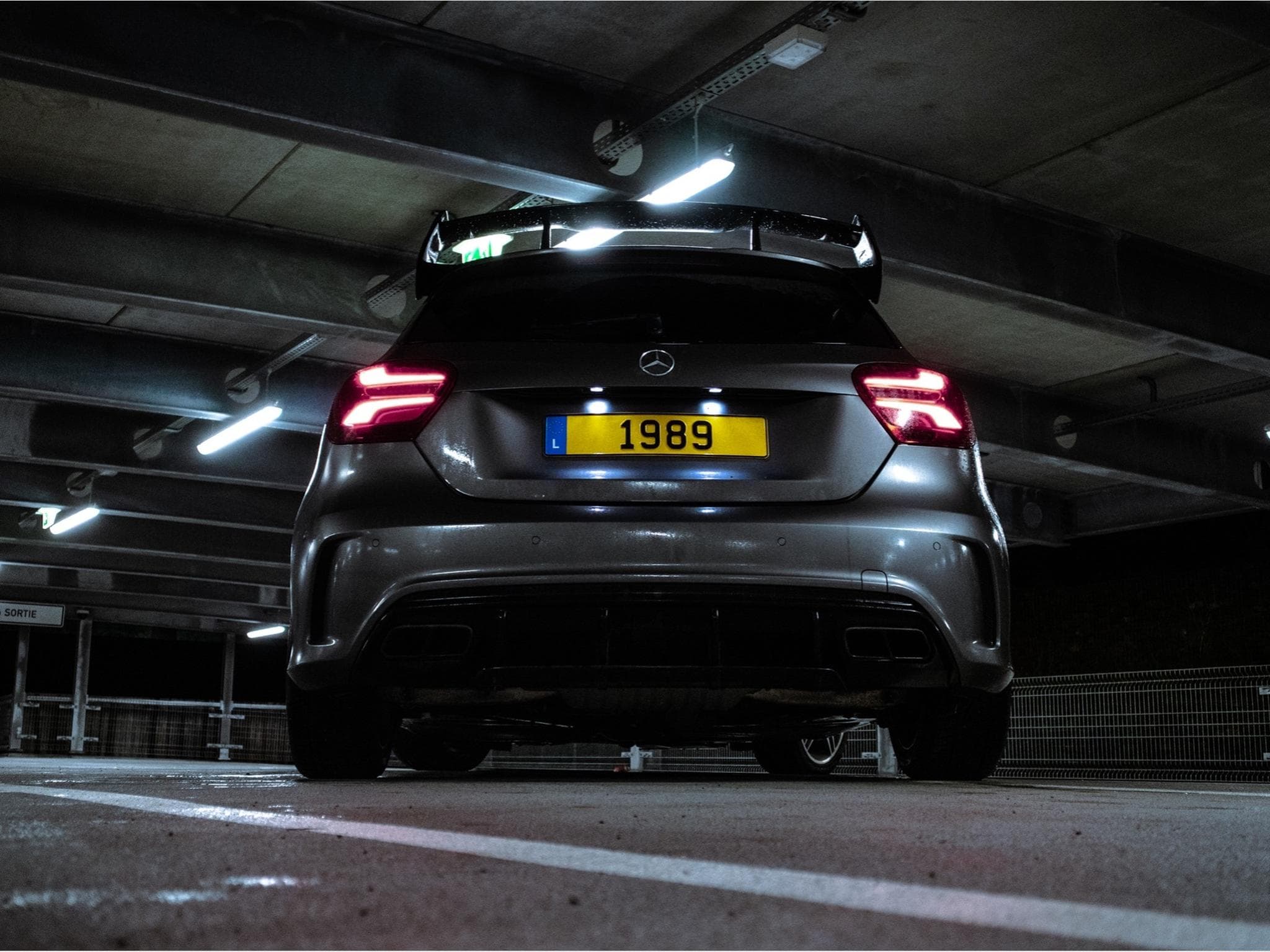 Mercedes A 45 AMG Intérieur Alcantara (2016) - Photo 1