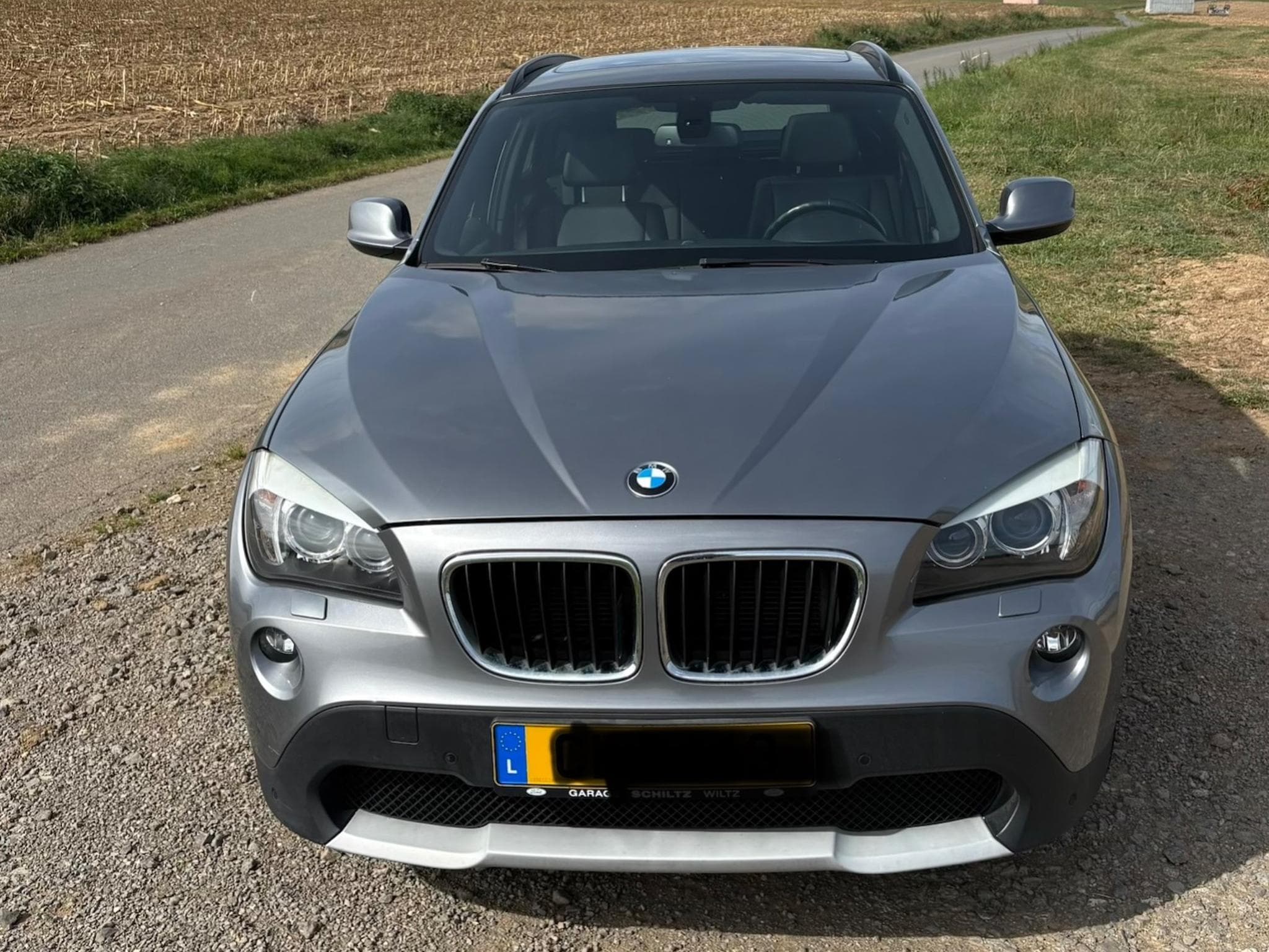BMW X1 X-Drive 2.0 Diesel (2010) - Photo 2