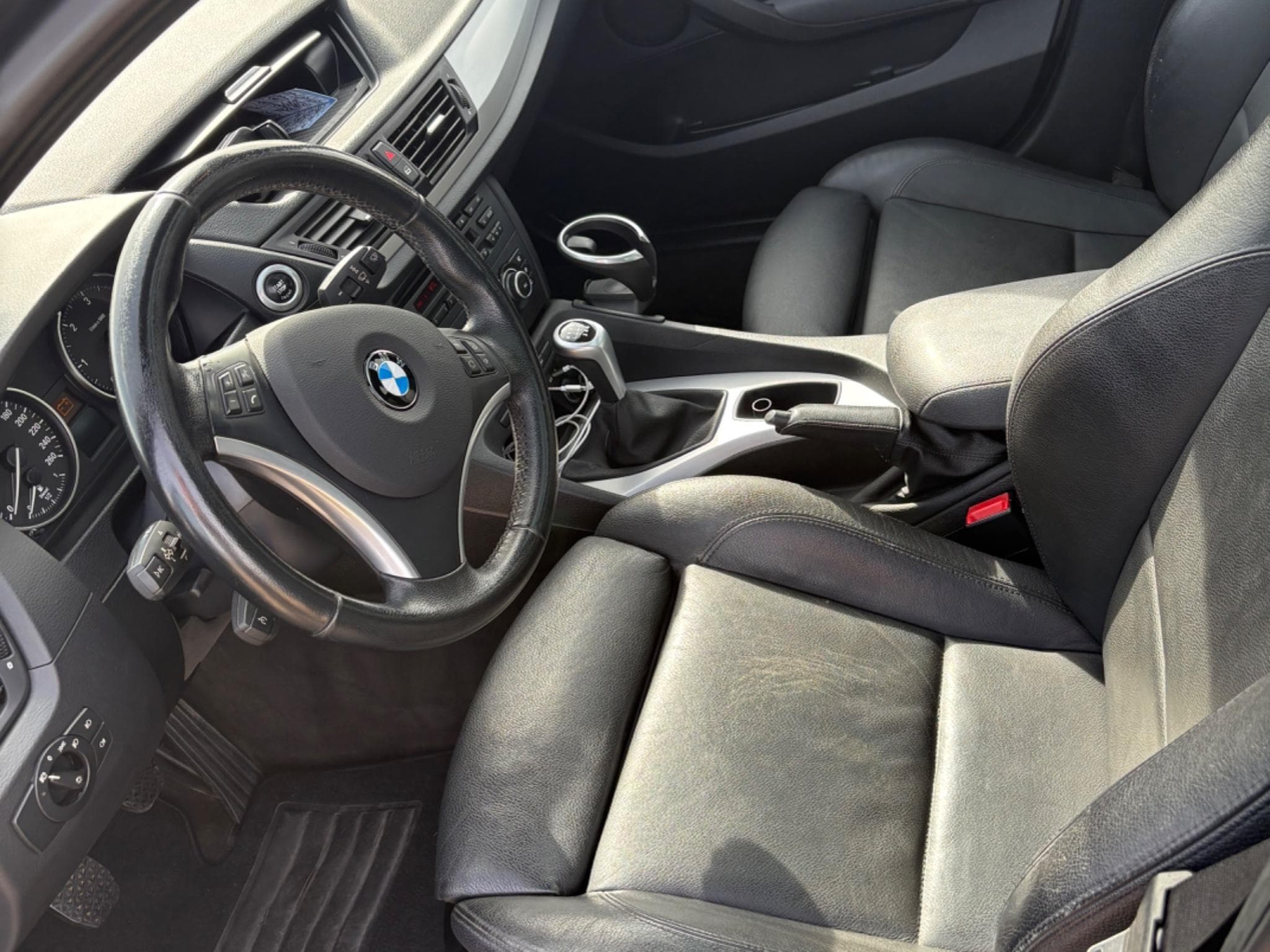 BMW X1 X-Drive 2.0 Diesel (2010) - Photo 3