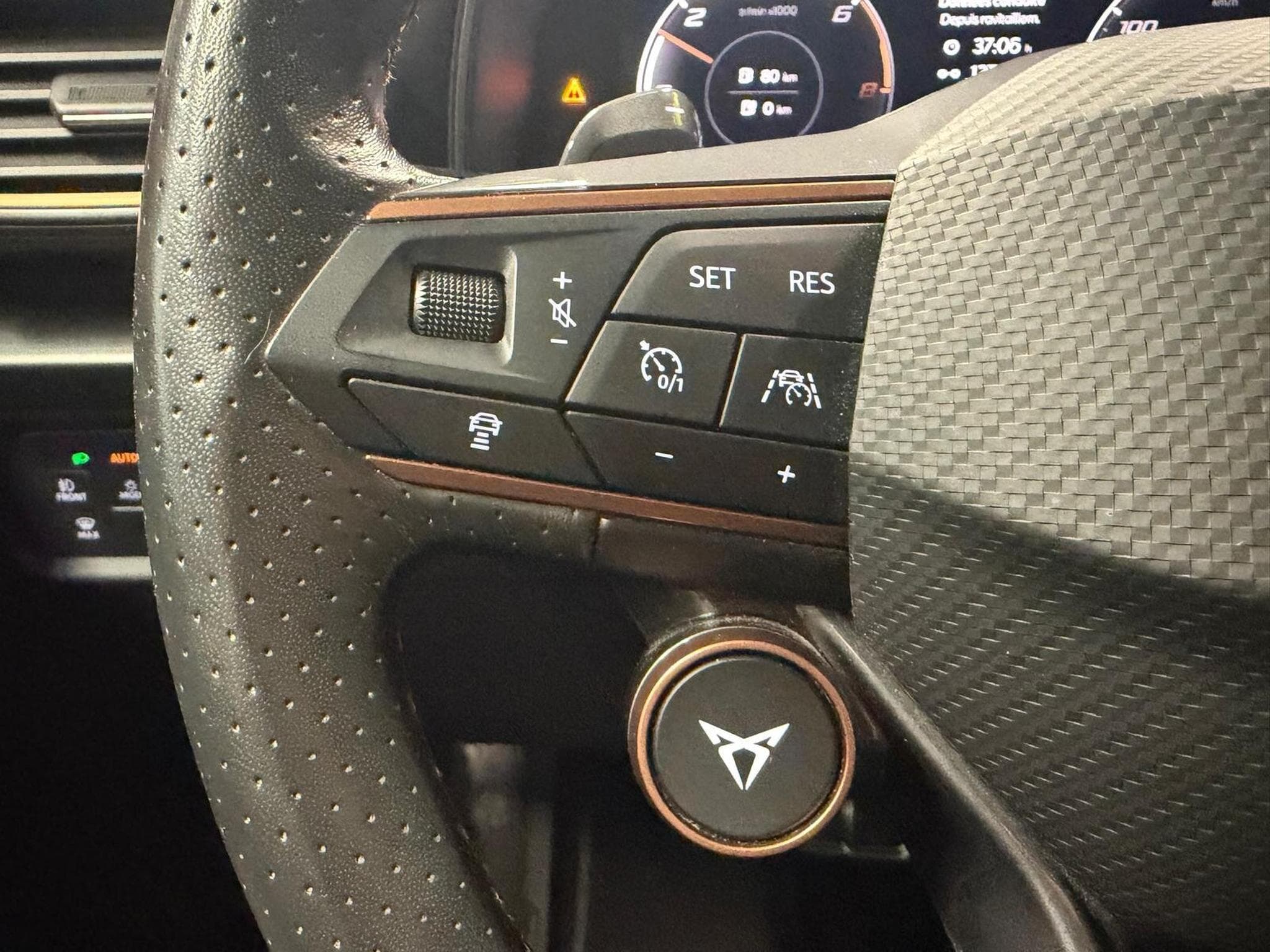 Cupra Formentor 1.4 e-HYBRID 245 ch DSG6 VZ (2023) - Photo 11