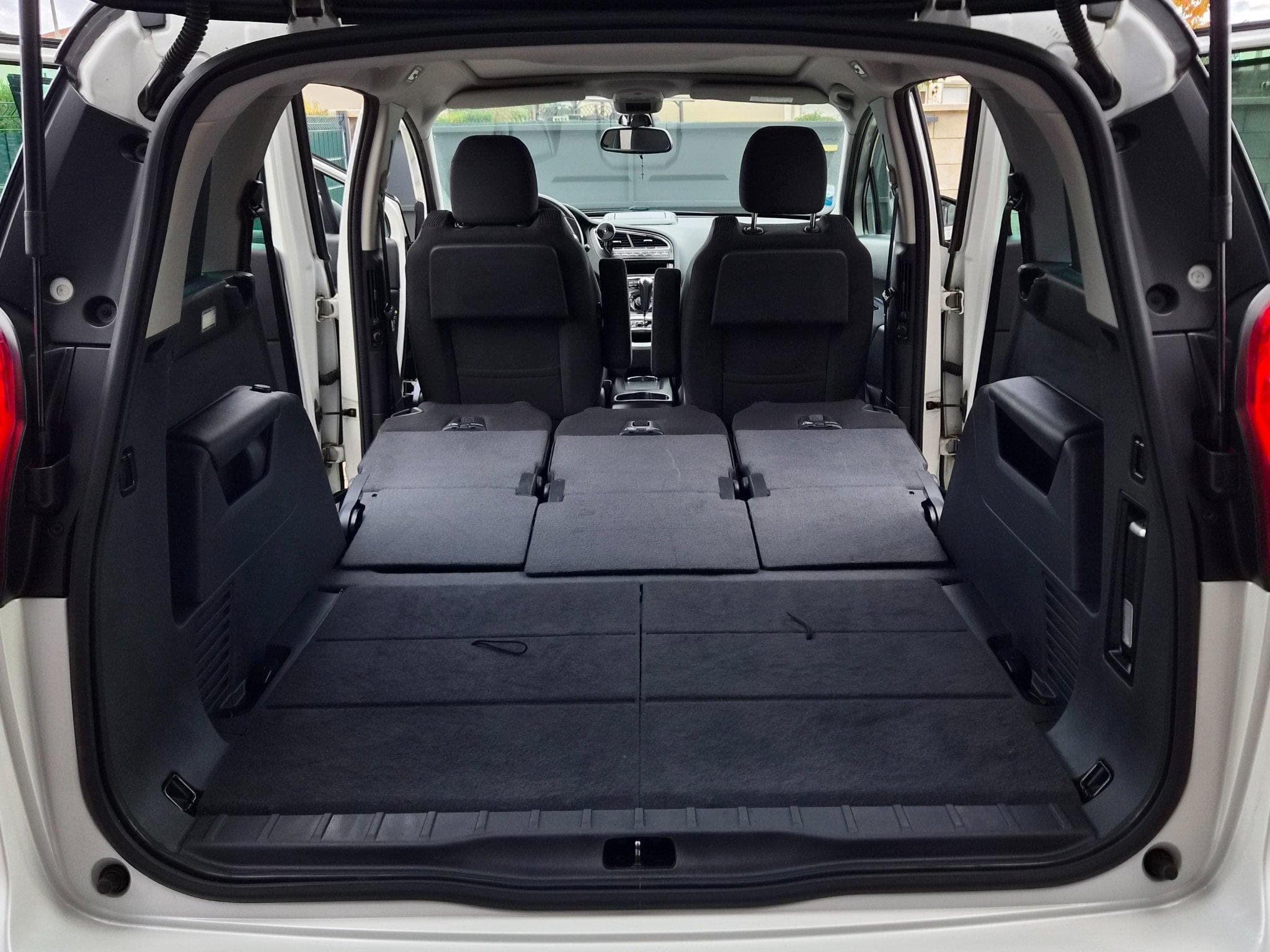 Peugeot 5008 Allure (2014) - Photo 12