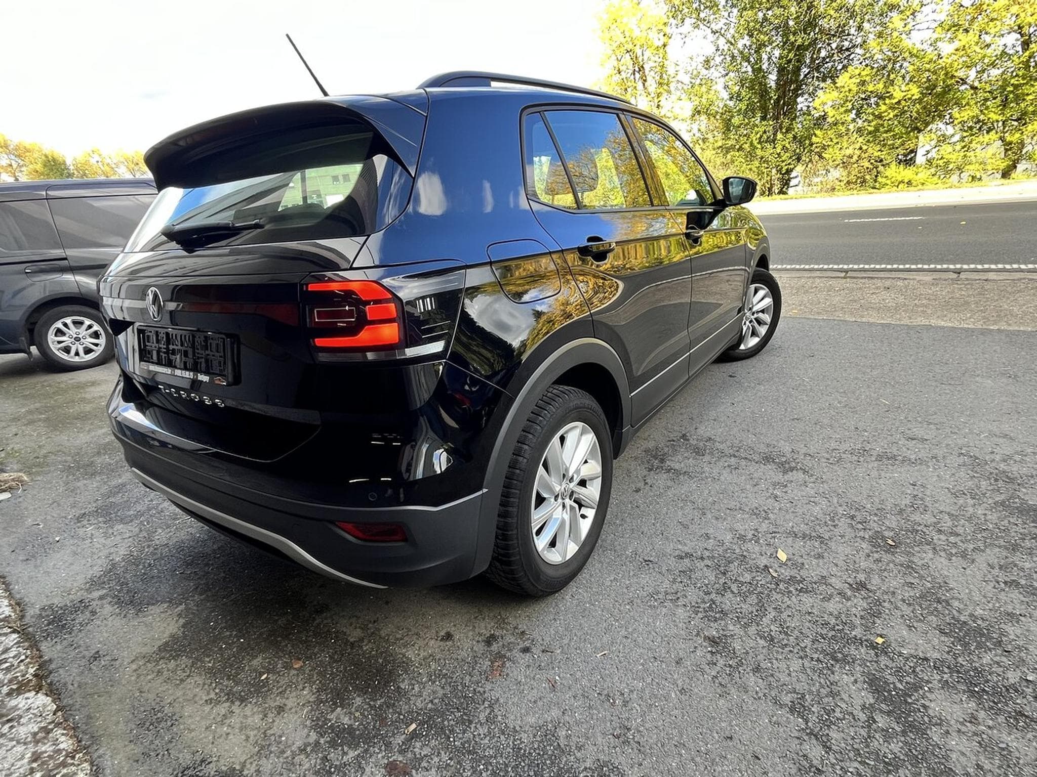 VW T-Cross STYLE - 1.0 ESSENCE 95 CH - GARANTIE 12 MOIS - (2020) - Photo 5