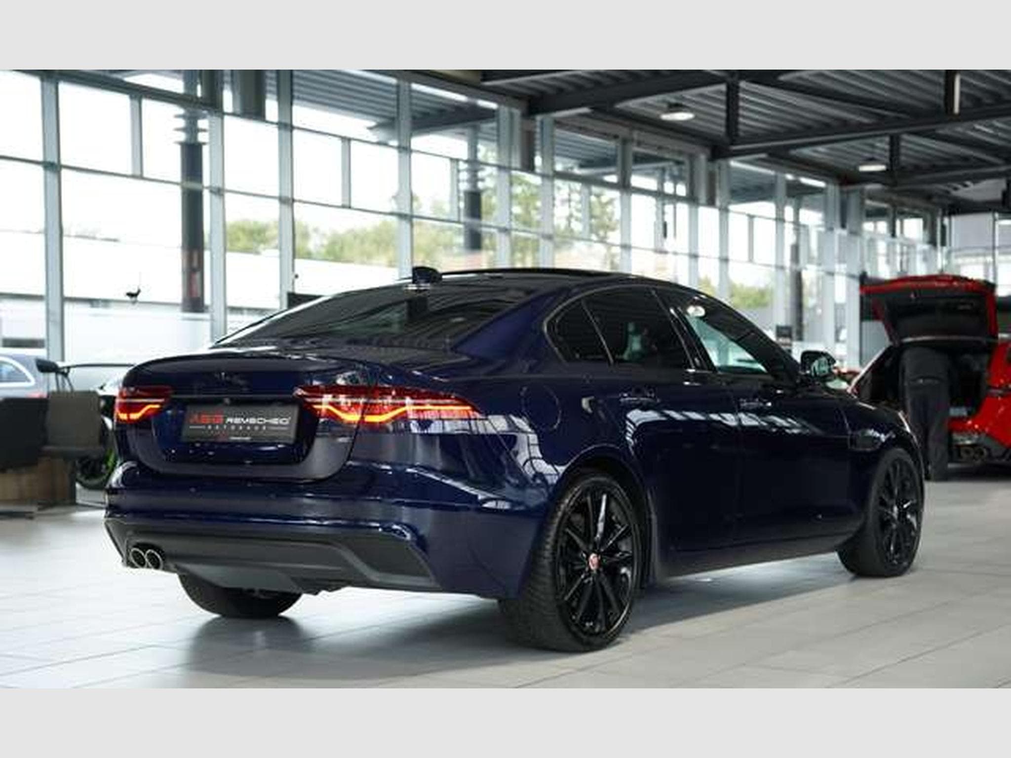 Jaguar XE HSE AWD *2.H *19 *Black-Pack *Matrix *Pano (2021) - Photo 8