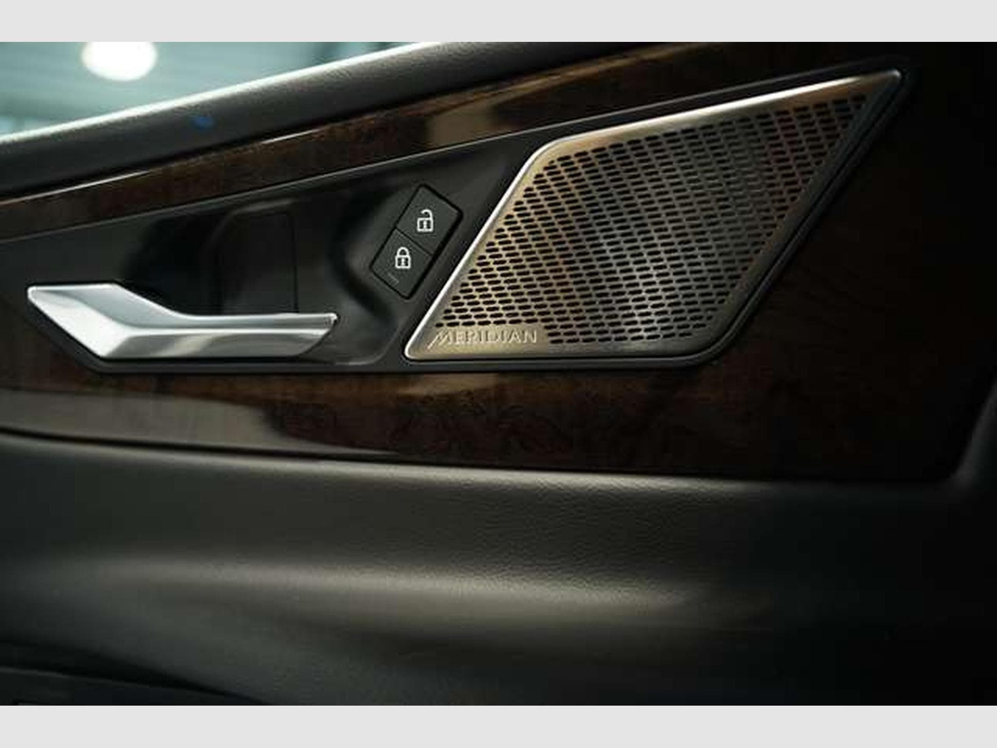 Jaguar XE HSE AWD *2.H *19 *Black-Pack *Matrix *Pano (2021) - Photo 28