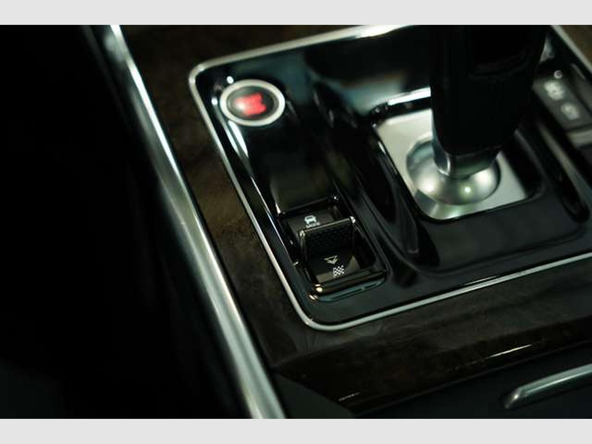 Jaguar XE HSE AWD *2.H *19 *Black-Pack *Matrix *Pano (2021) - Photo 29