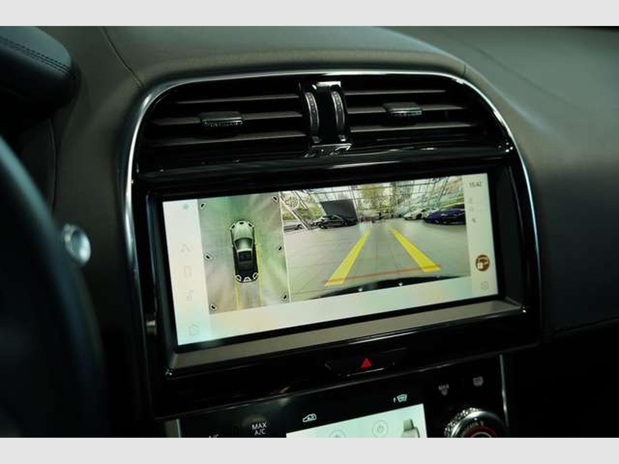 Jaguar XE HSE AWD *2.H *19 *Black-Pack *Matrix *Pano (2021) - Photo 32