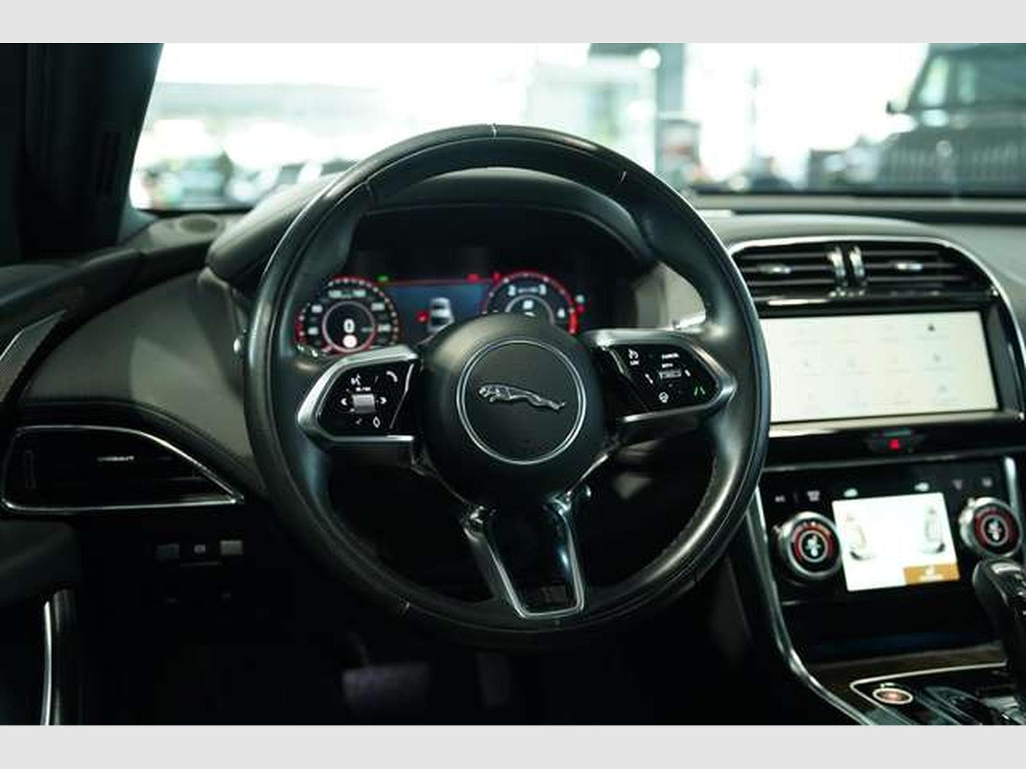 Jaguar XE HSE AWD *2.H *19 *Black-Pack *Matrix *Pano (2021) - Photo 39
