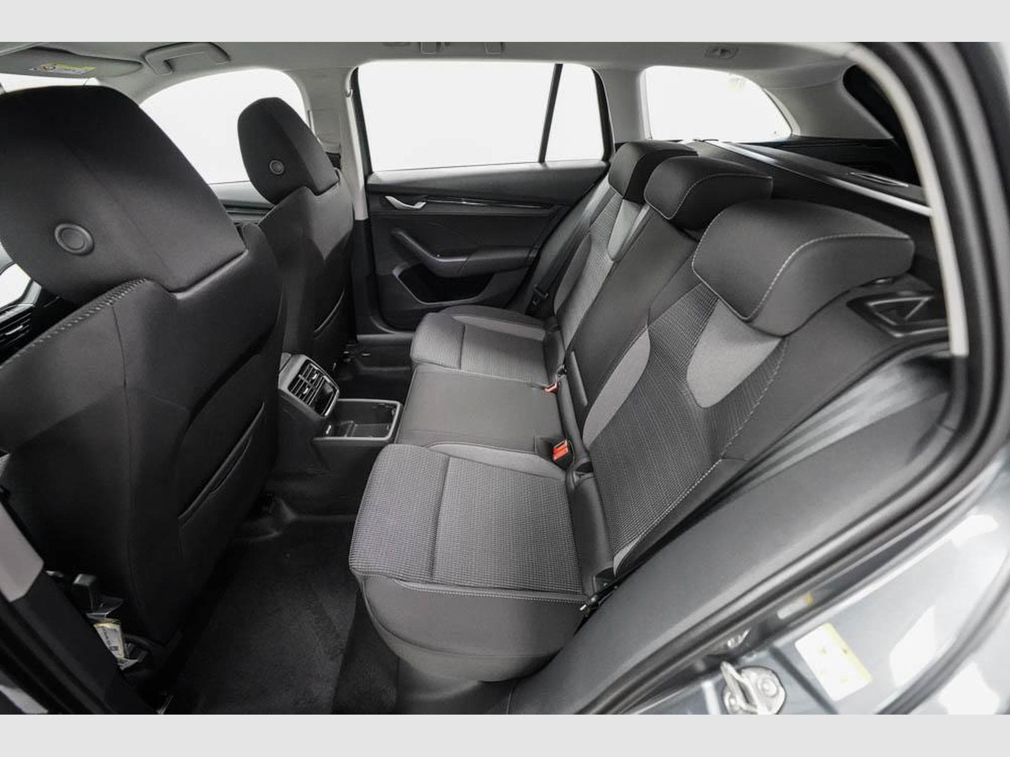 Skoda Octavia Kombi 2,0 TDI (2026) - Foto 16