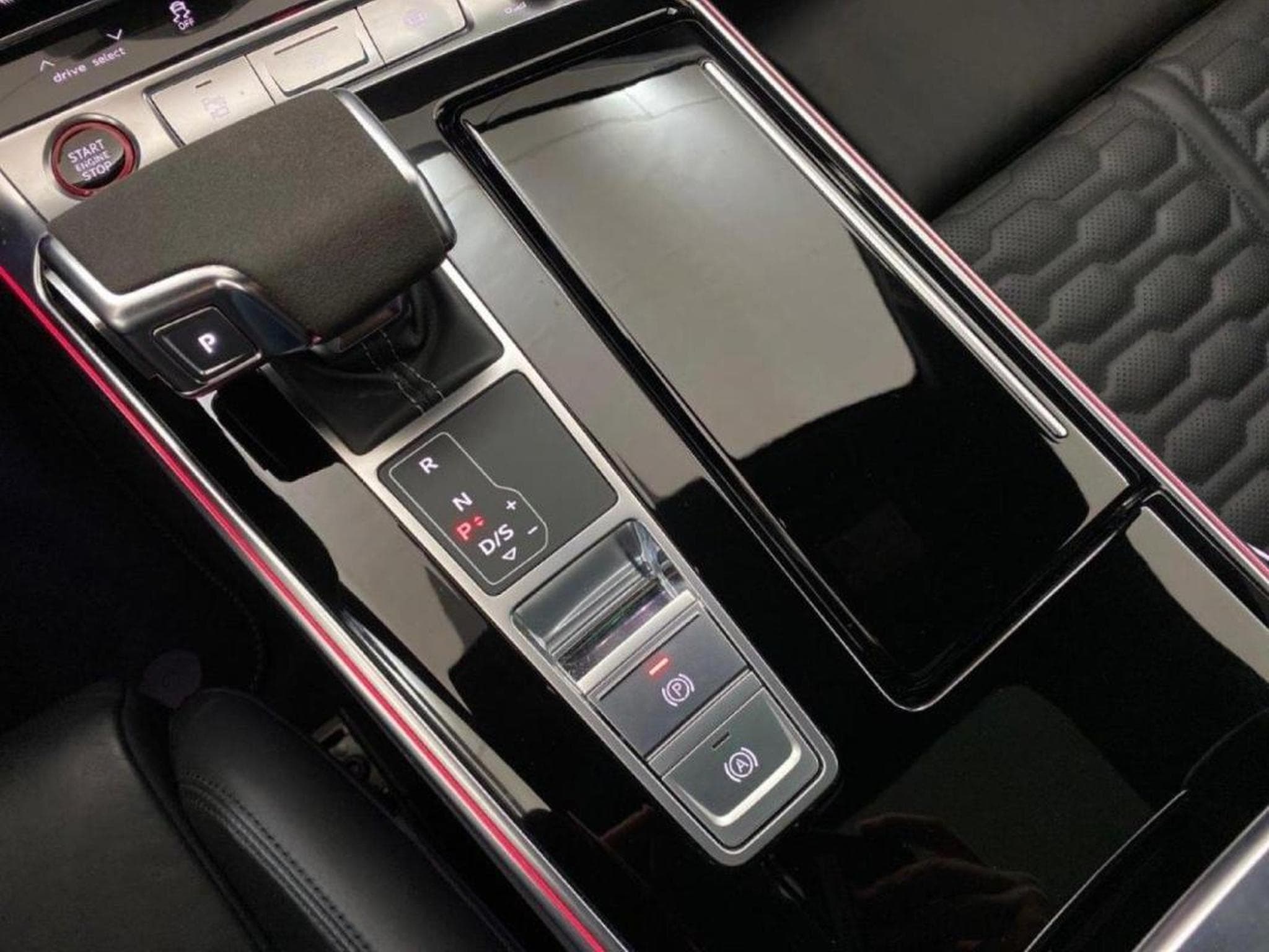 Audi RS7 -37% 4.0 V8 TFSI 600ch quattro tiptronic 8 53cv (2021) - Photo 19