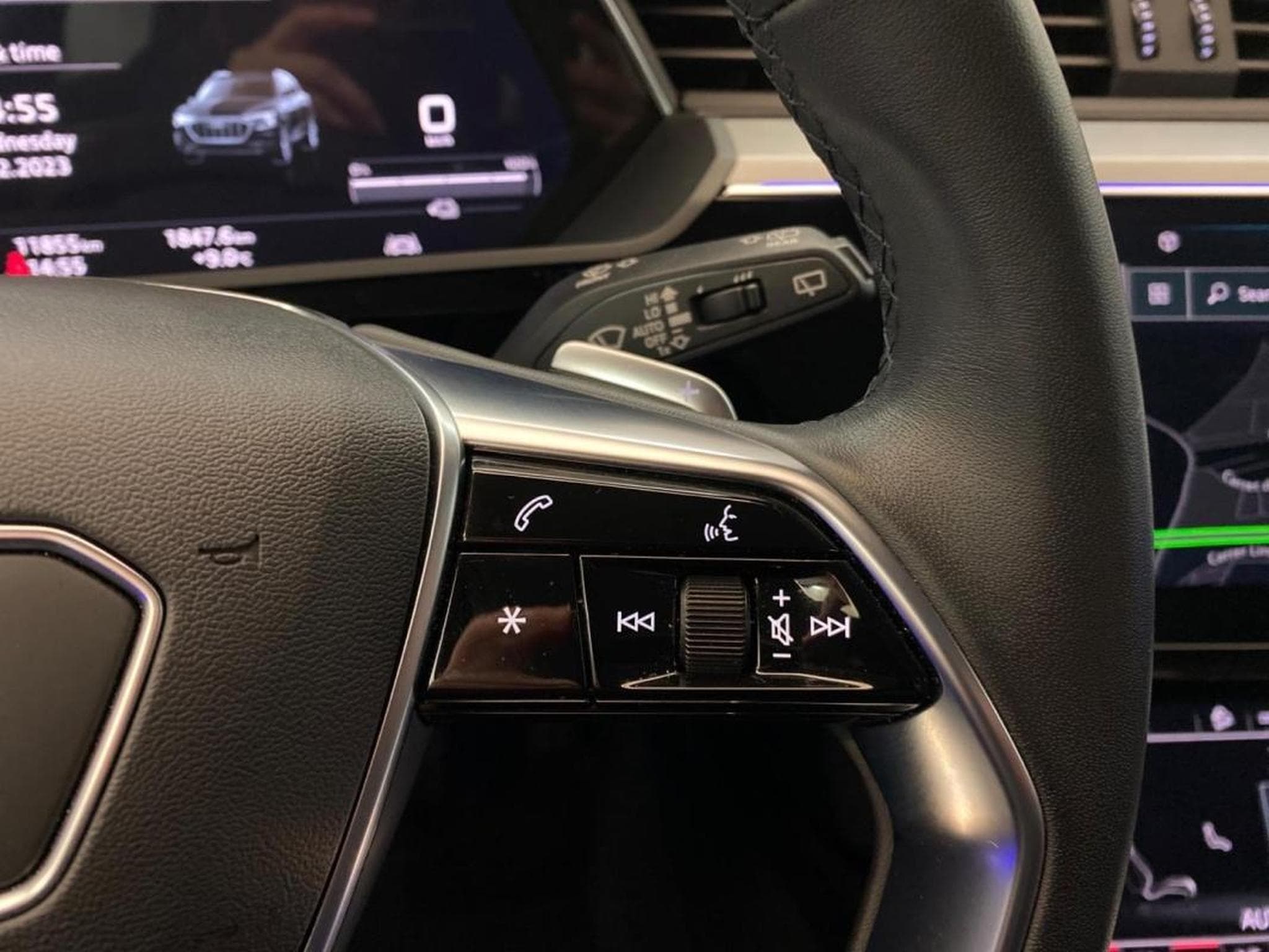 Audi e-tron -57% 55 408ch e-quattro (2021) - Photo 16