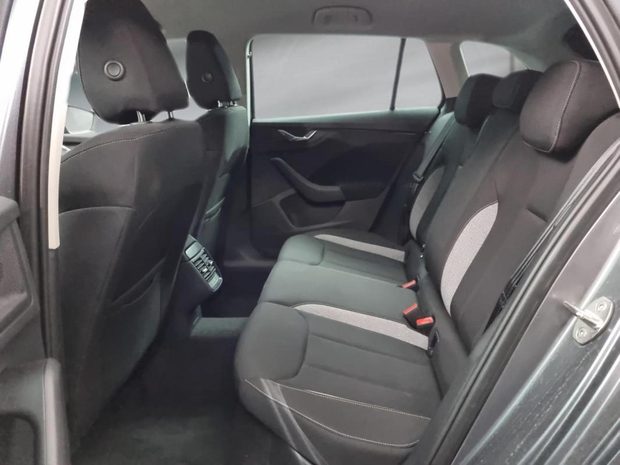 Skoda Scala -35% 1.0 TSI Evo2 116ch Selection (2025) - Foto 11