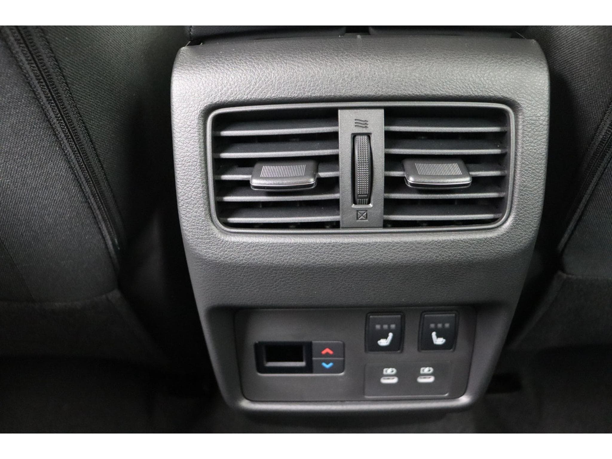 Nissan X-Trail 1.5 VC-T MHD 163 CVT Acenta + (2026) - Photo 21