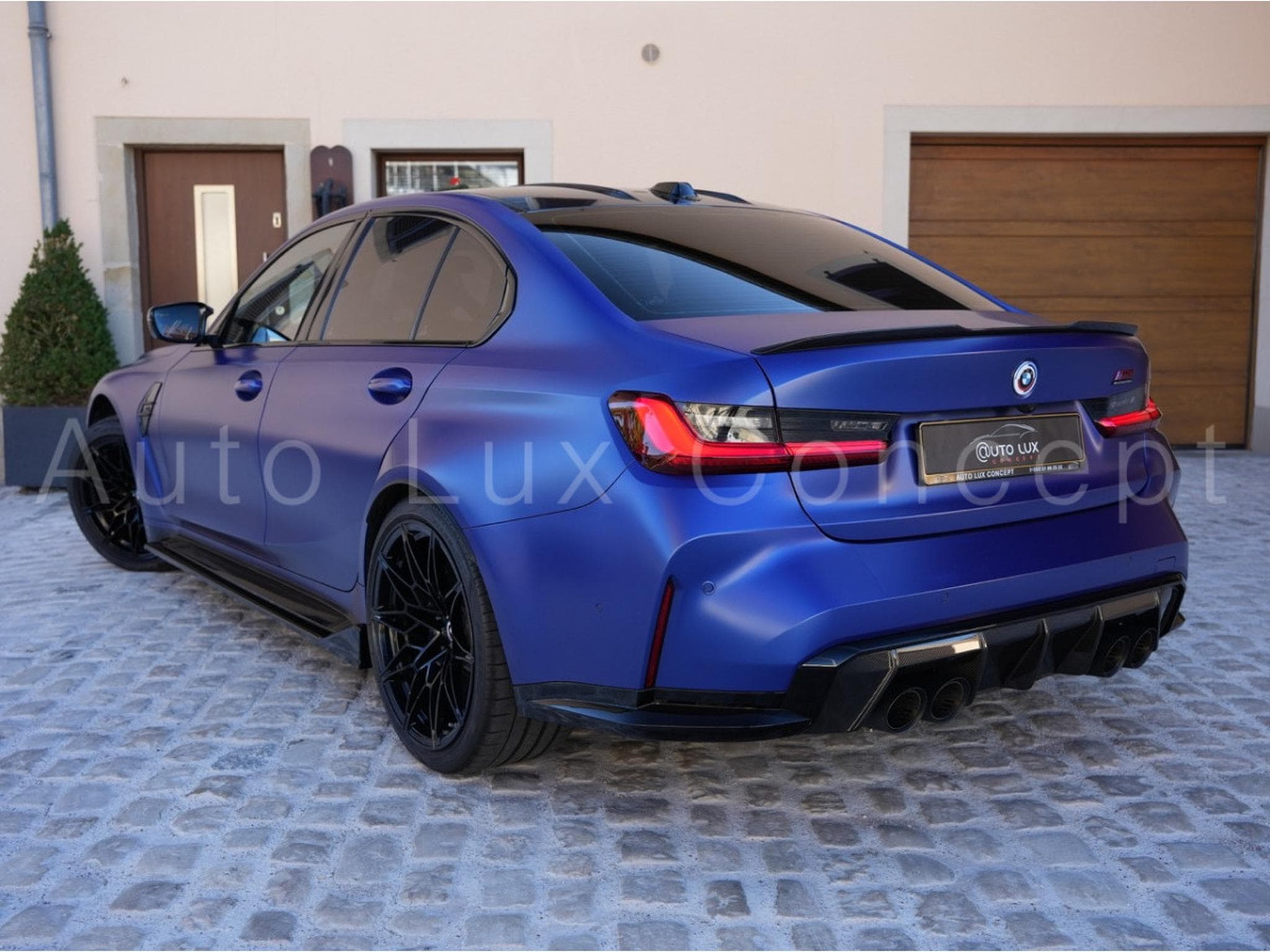 BMW M3 Competition M xDrive (2023) - Photo 4