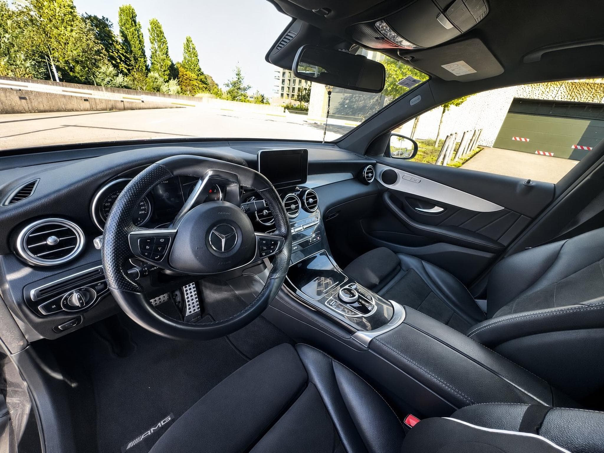 Mercedes GLC 220 AMG Line (2018) - Photo 7