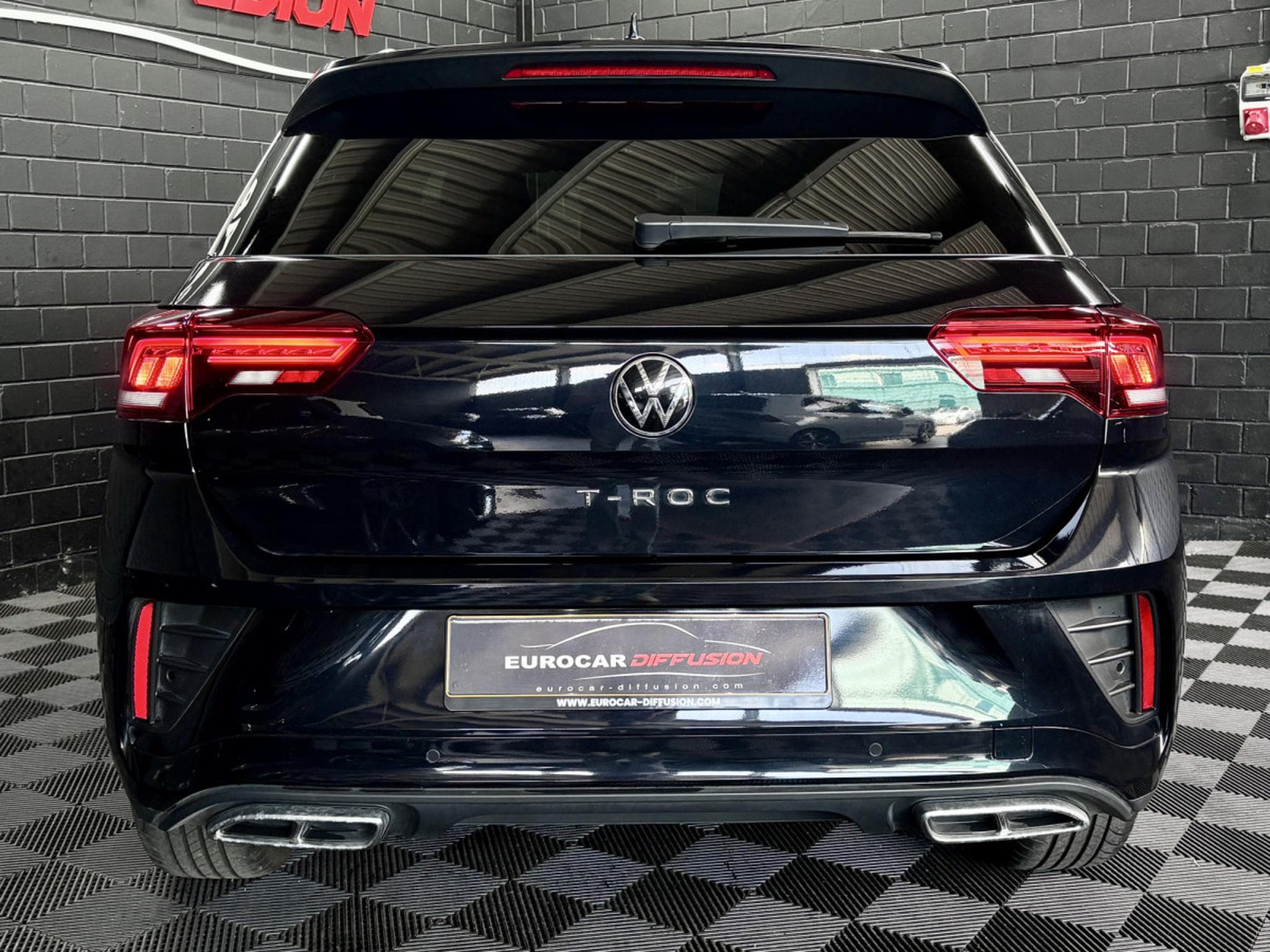 VW T-Roc R-Line Edition 1.5 TSI 150 CV DSG7 *ACC* CAM * HAYON * (2025) - Photo 5